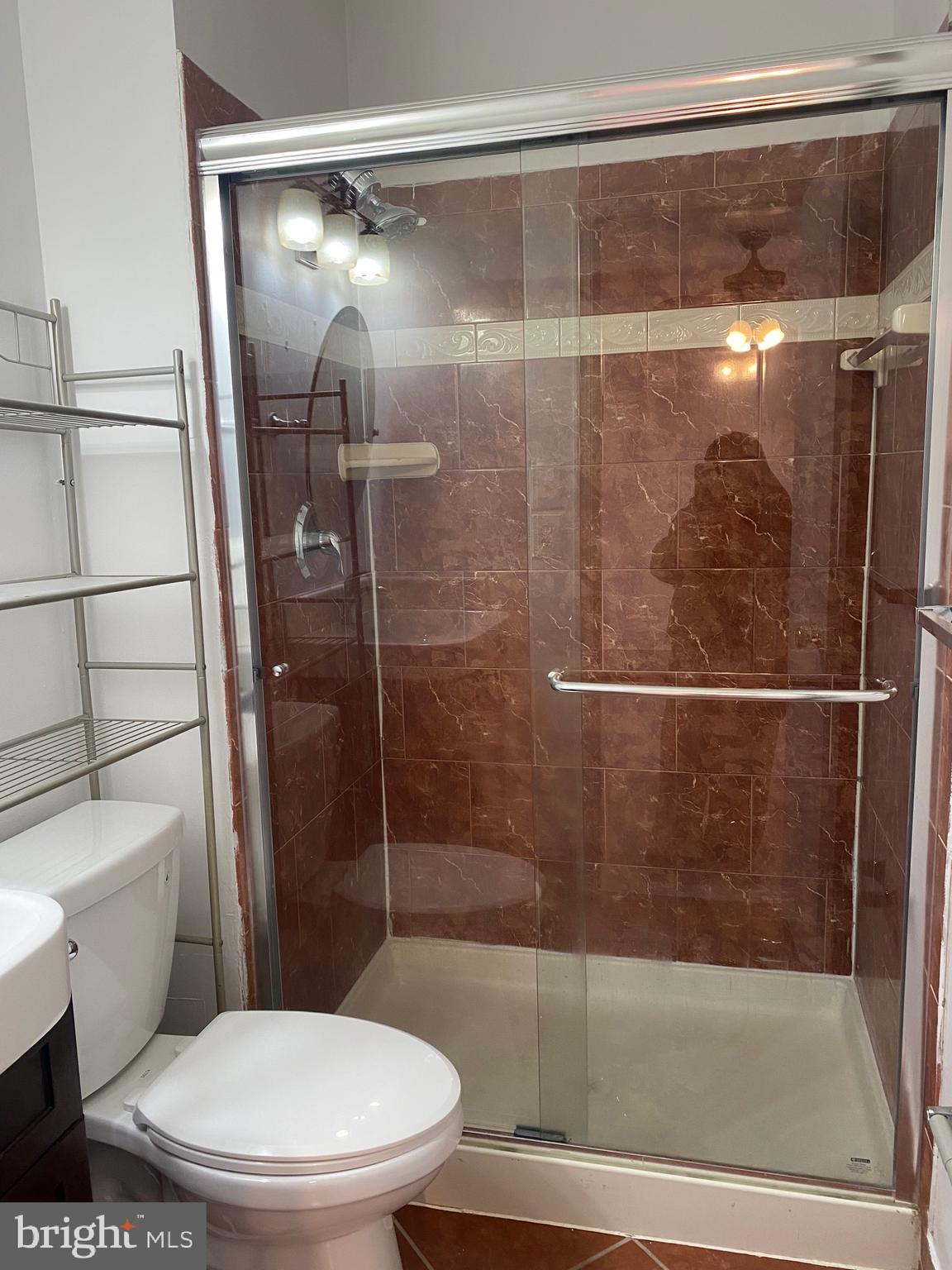 POHICK SQUARE - Residential Lease