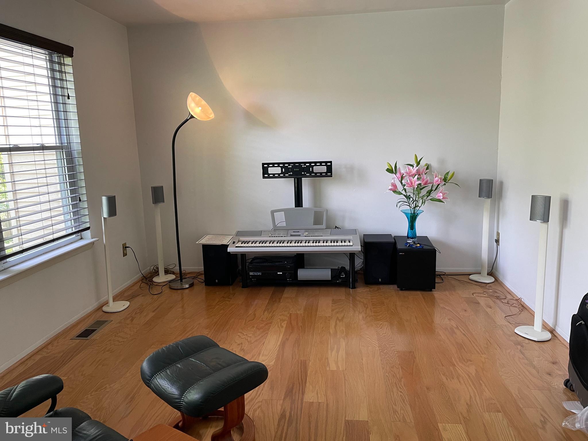 7077 PALAMAR TURN