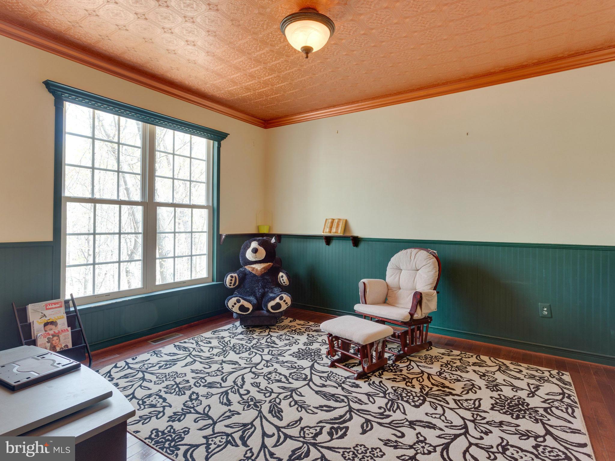 JAMESTOWN ESTATES - Residential