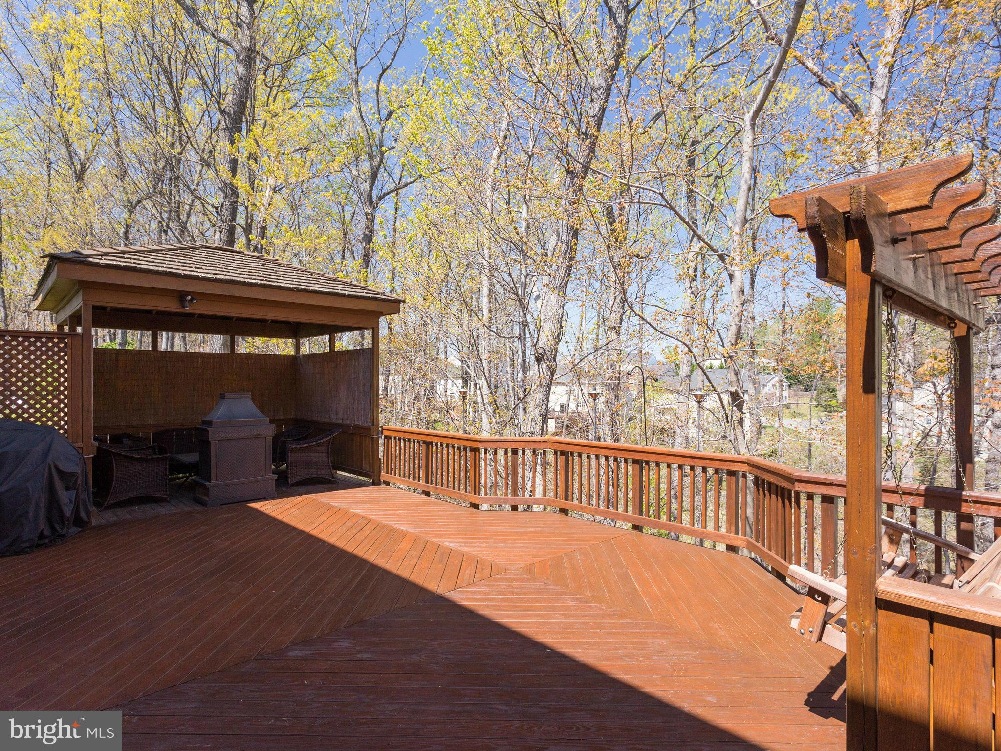 JAMESTOWN ESTATES - Residential