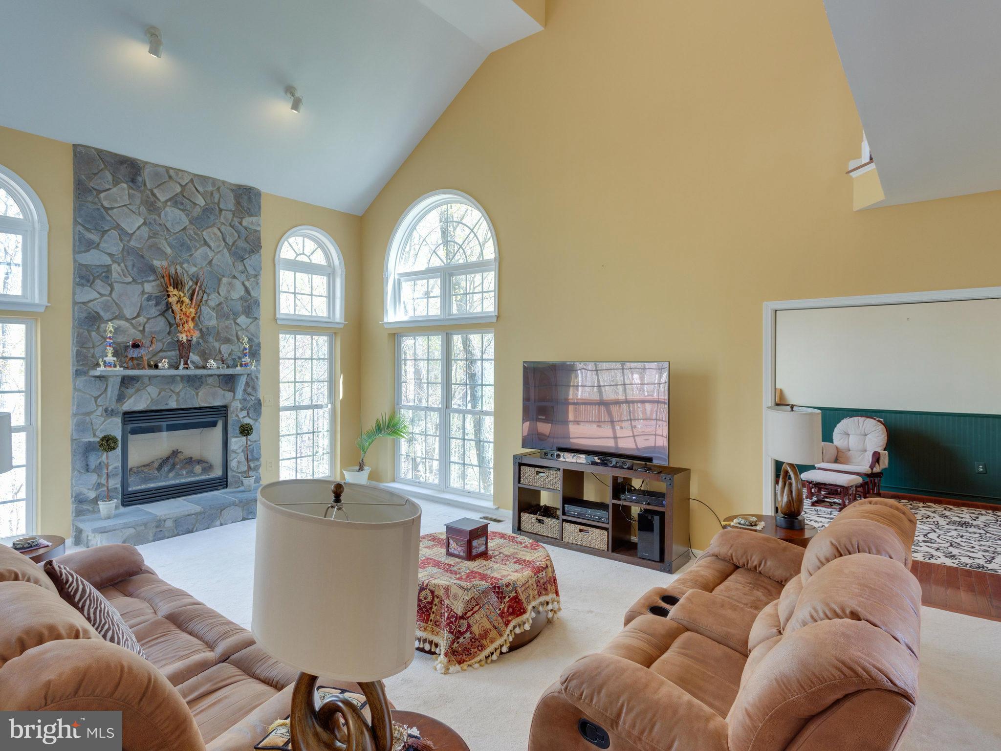 JAMESTOWN ESTATES - Residential