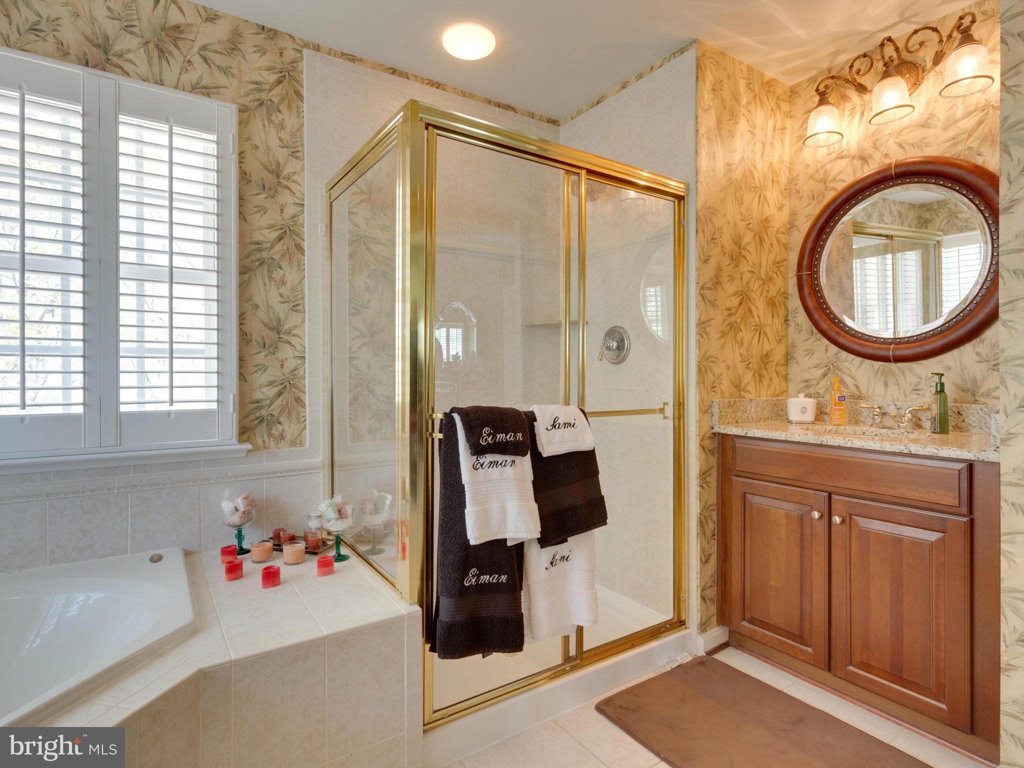 JAMESTOWN ESTATES - Residential