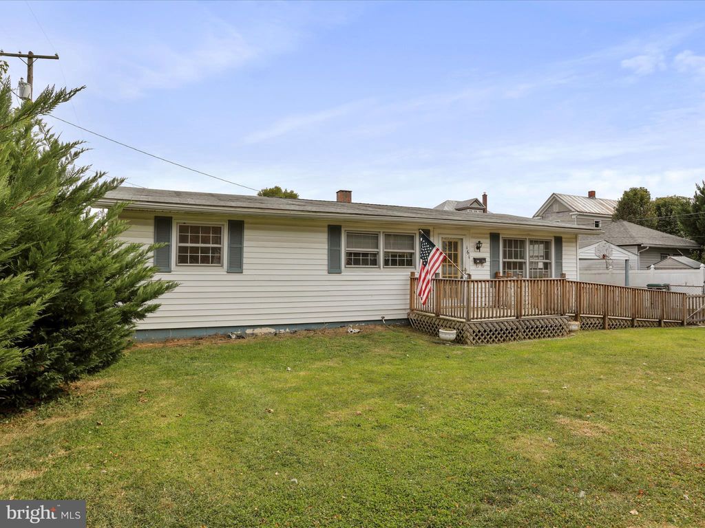 Photo of 161 S Fort Street, STRASBURG, VA 22657 (MLS # VASH2012904)