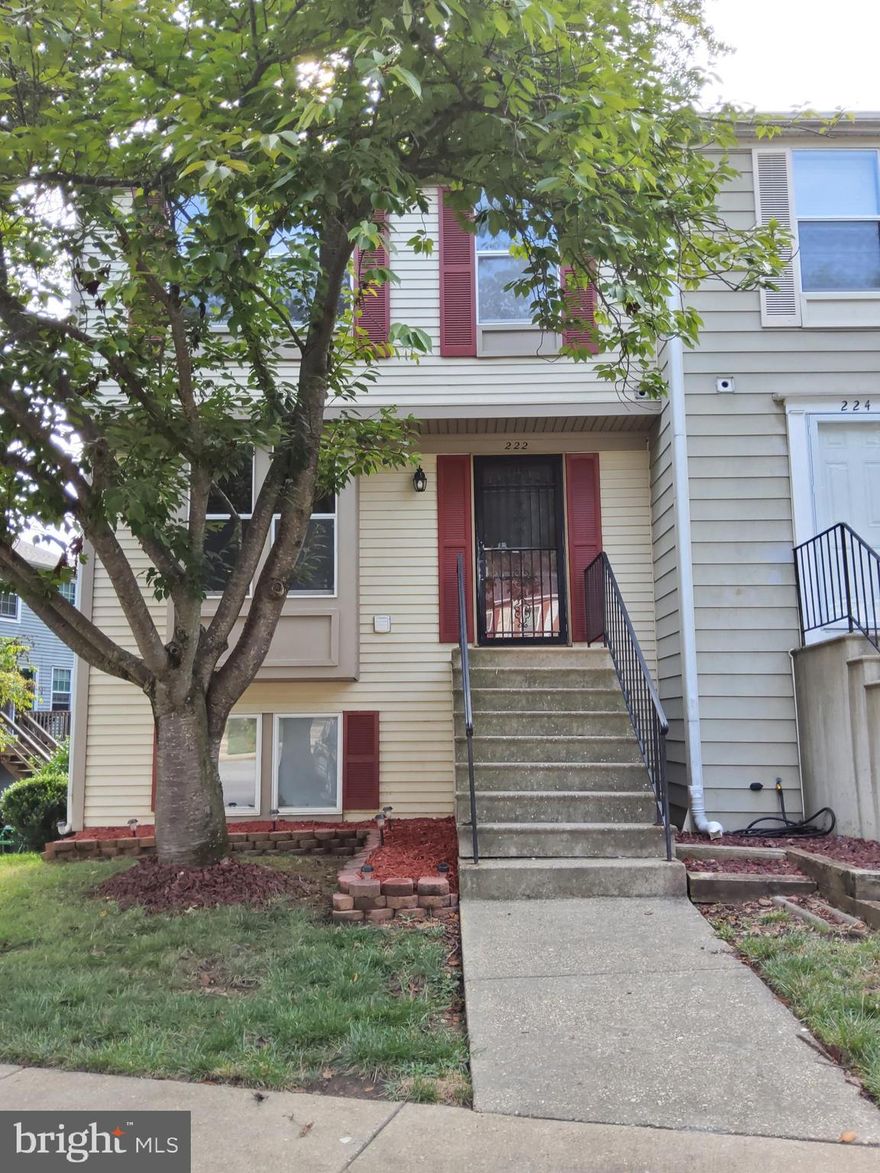 THE PRICE FOR OUR LISTING HAS BEEN REDUCE.  A  lovely 2 bedrooms in a beautiful and convenient location. It has 2 levels, with a eat-in kitchen. \It has a full size  washer and dyer. The home has a fireplace in the living room, deck on the back and much more.