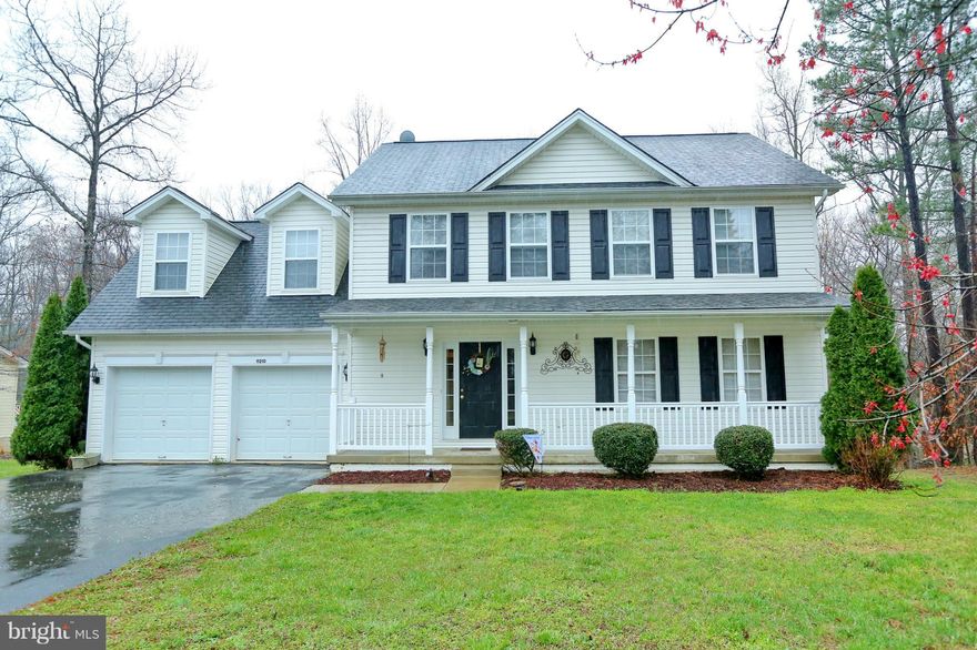 Beautiful Colonial, Convenient location off Route 301, New carpet in living room & dining room. Hardwood floors in foyer, Gas FP, Spacious Master bedroom has vaulted ceiling, soaking tub plus shower in master bath. Newer deck put on house in 2015. 1 year home warranty for buyer. 10 minutes commute to Dahlgren Base and Harry Nice Bridge. 4th bedroom does not have a closet.