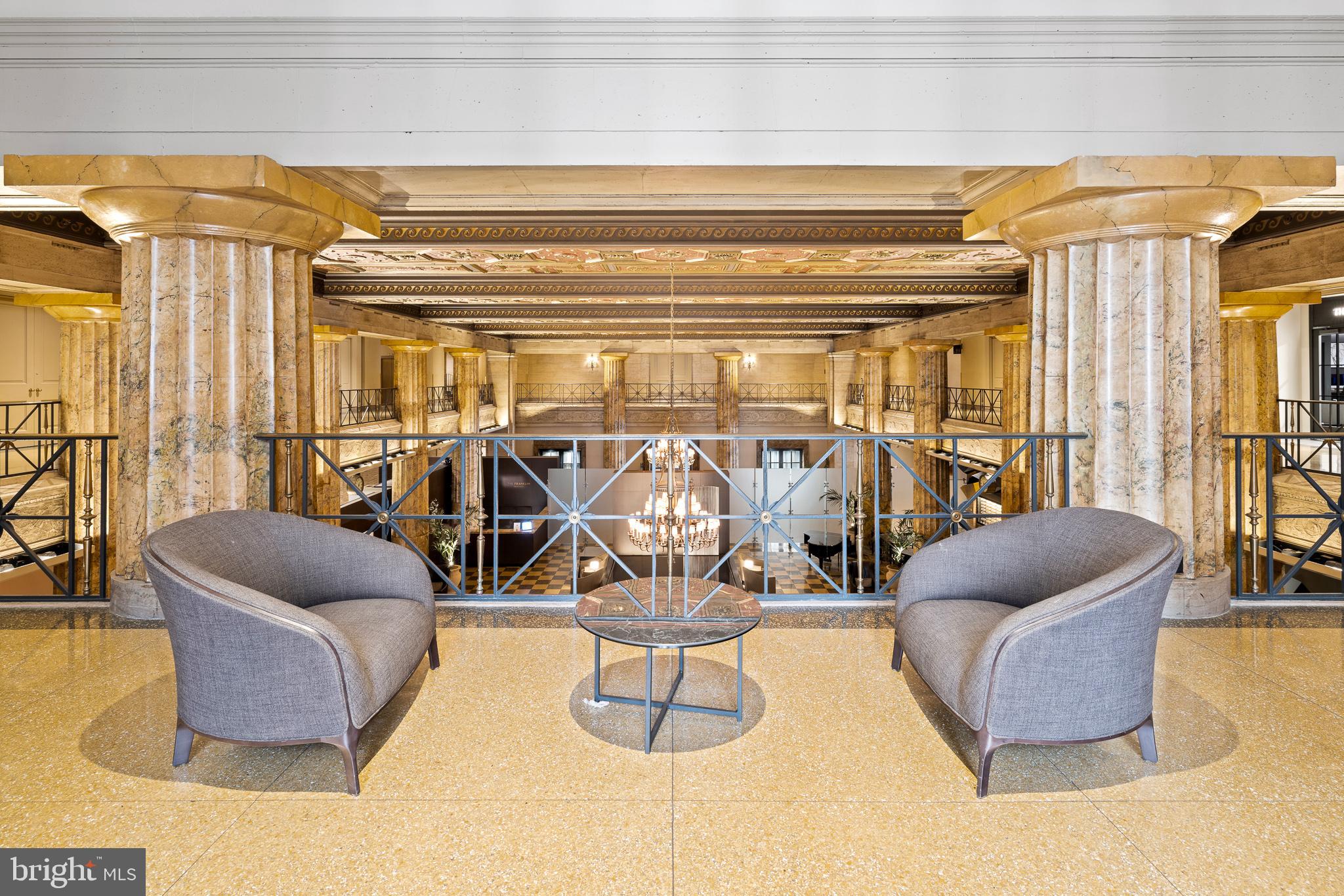 CENTER CITY - Residential Lease