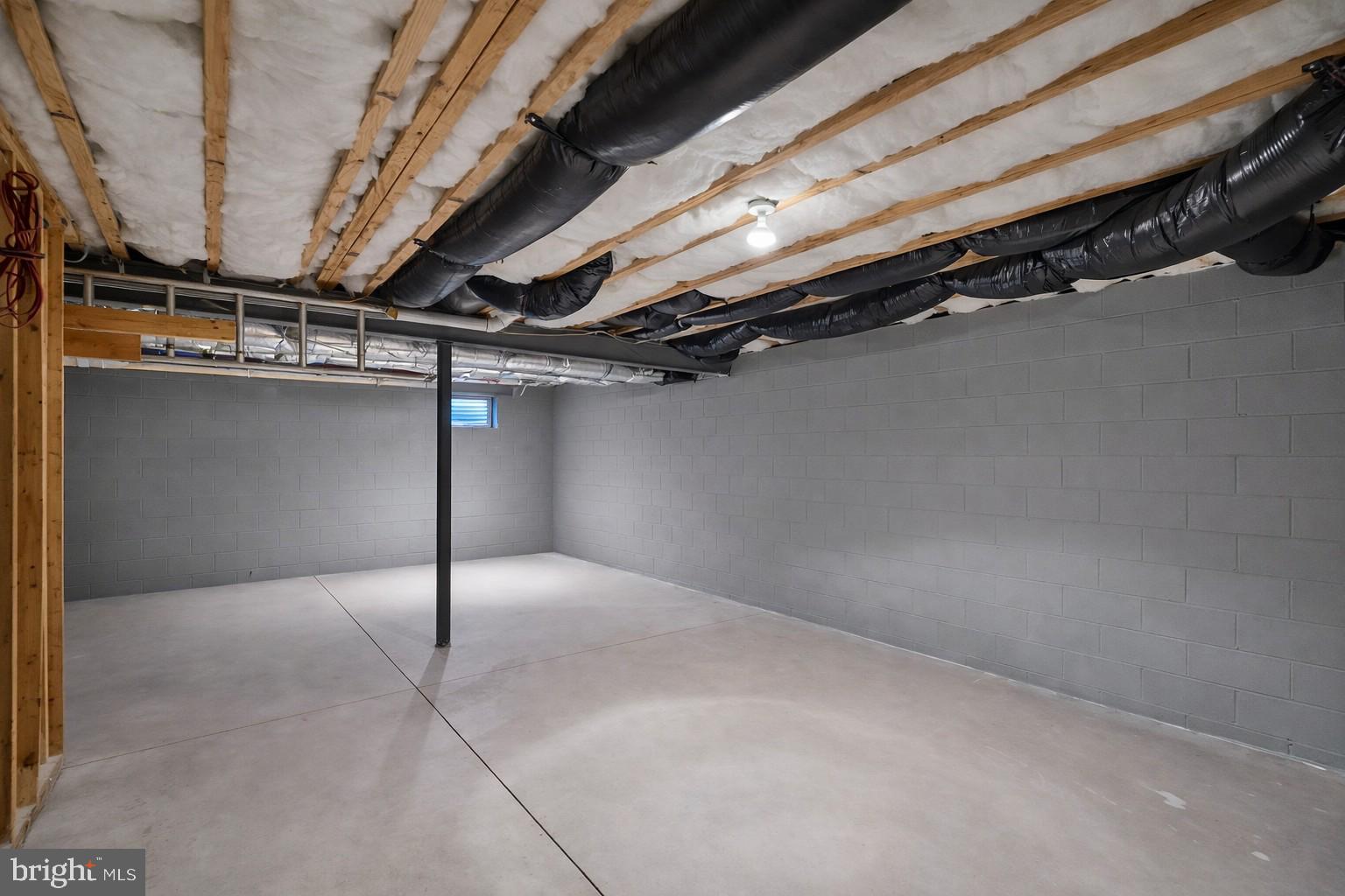 TWIN LAKE ESTATES - Residential