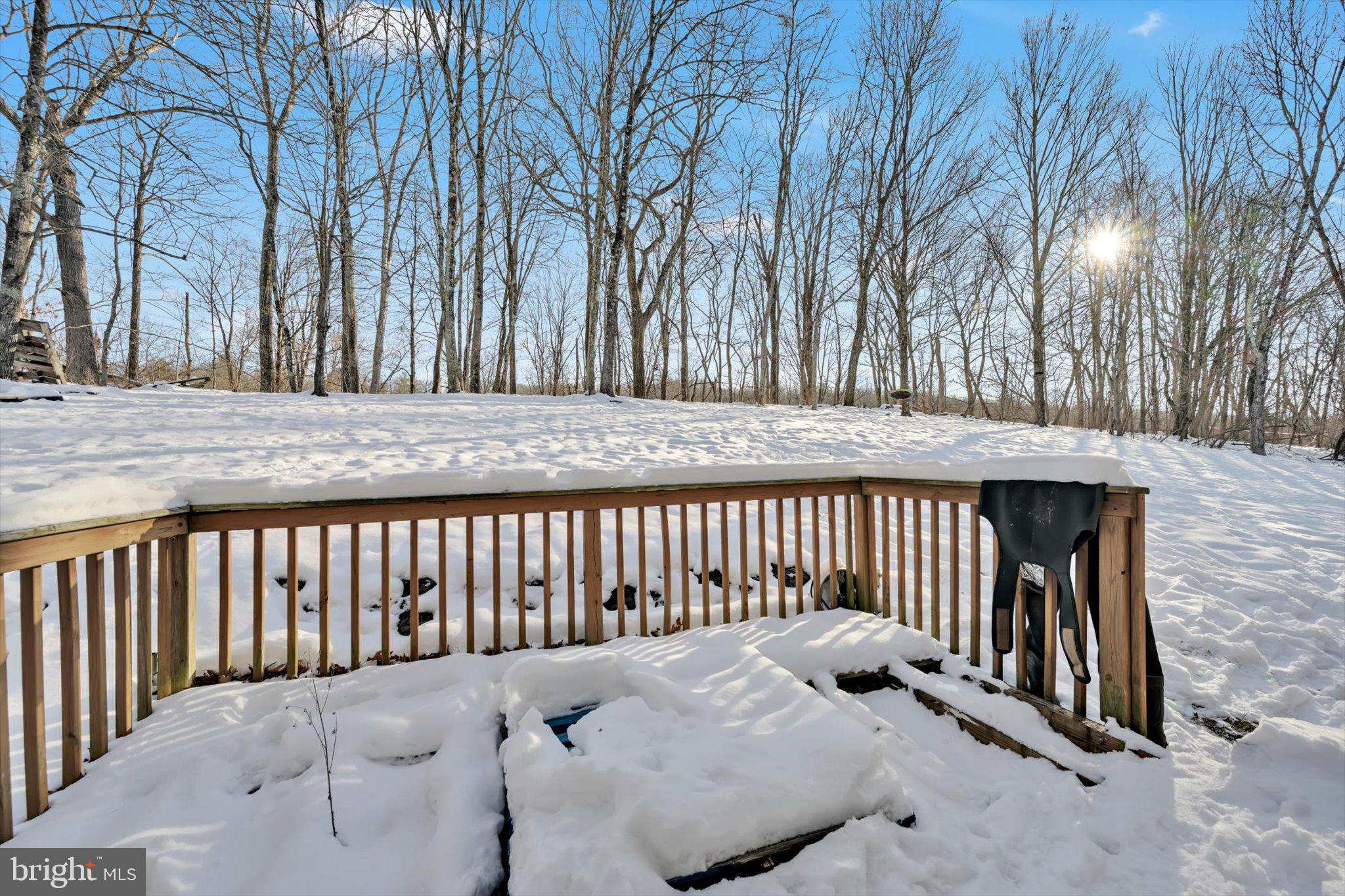 TWIN LAKE ESTATES - Residential