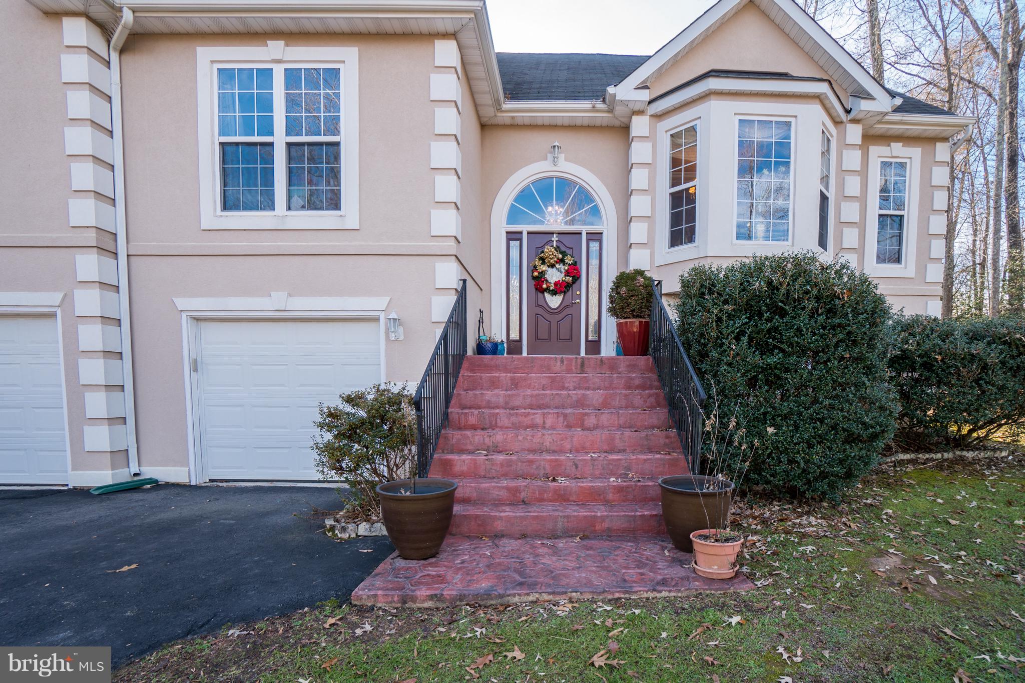 LAKE LAND OR - Residential