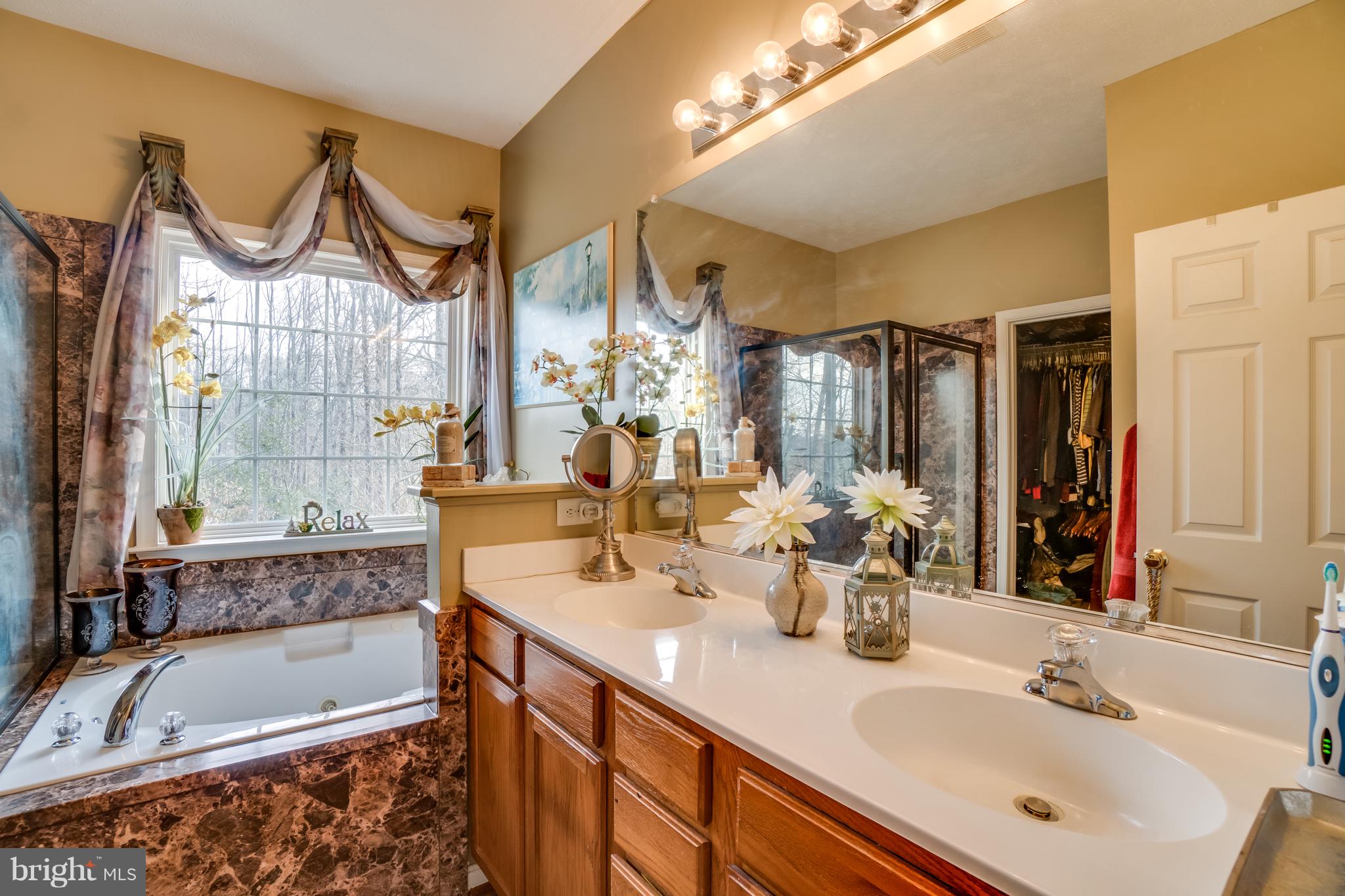 LAKE LAND OR - Residential