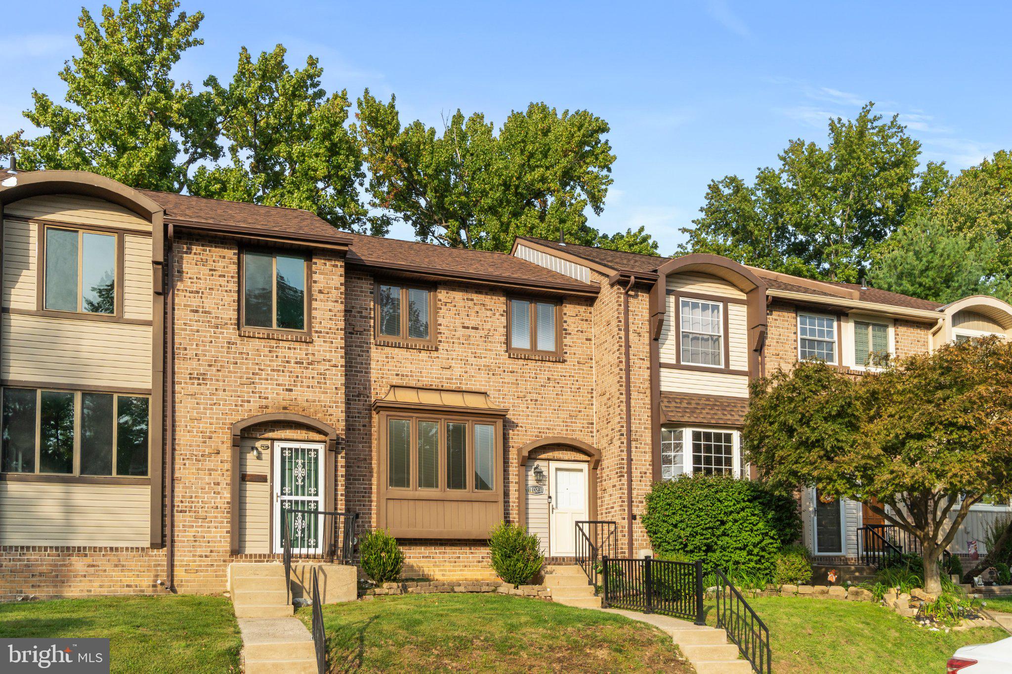 1023 OLDHAM COURT