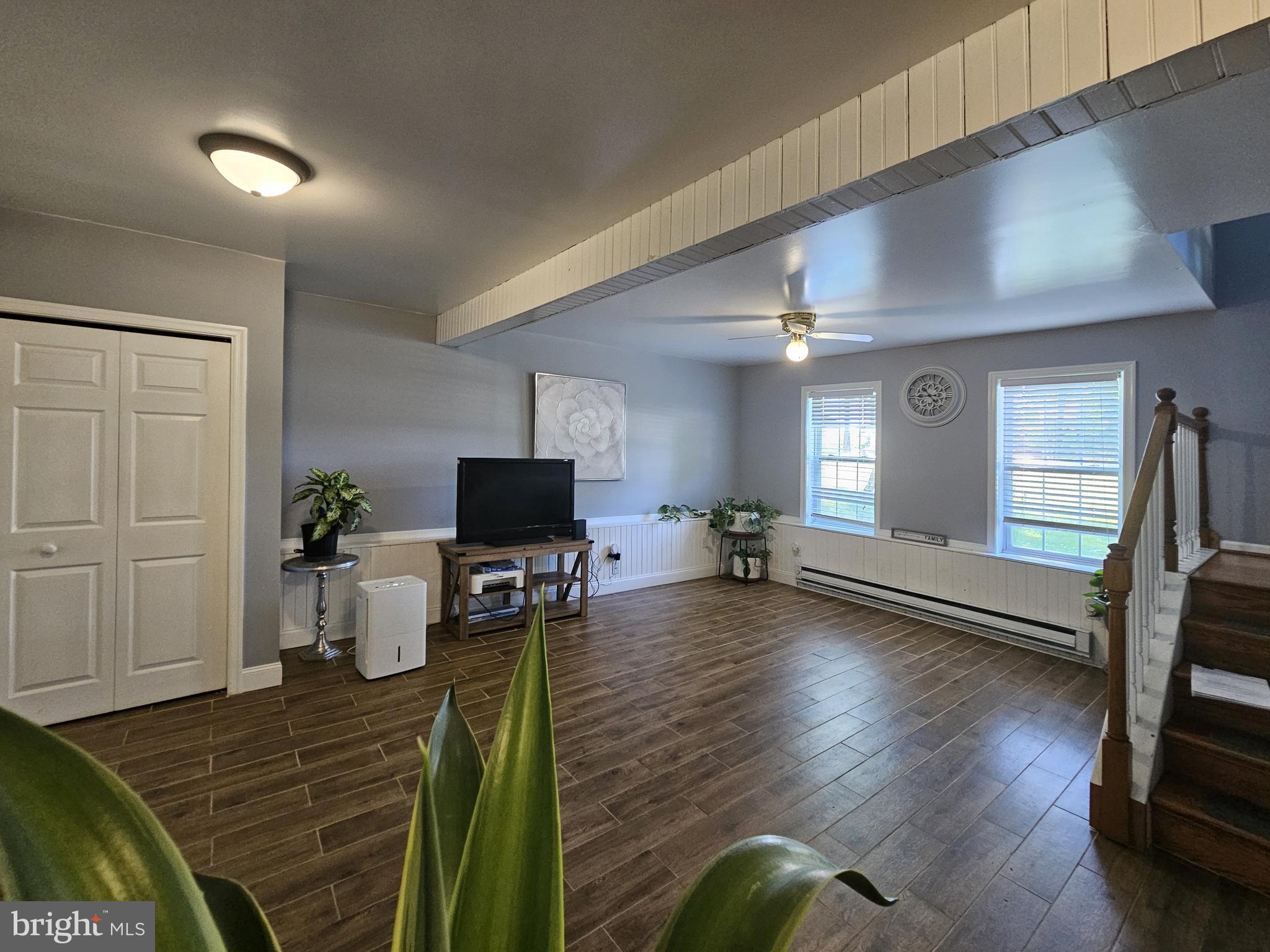 46 W PRAECIPE WAY