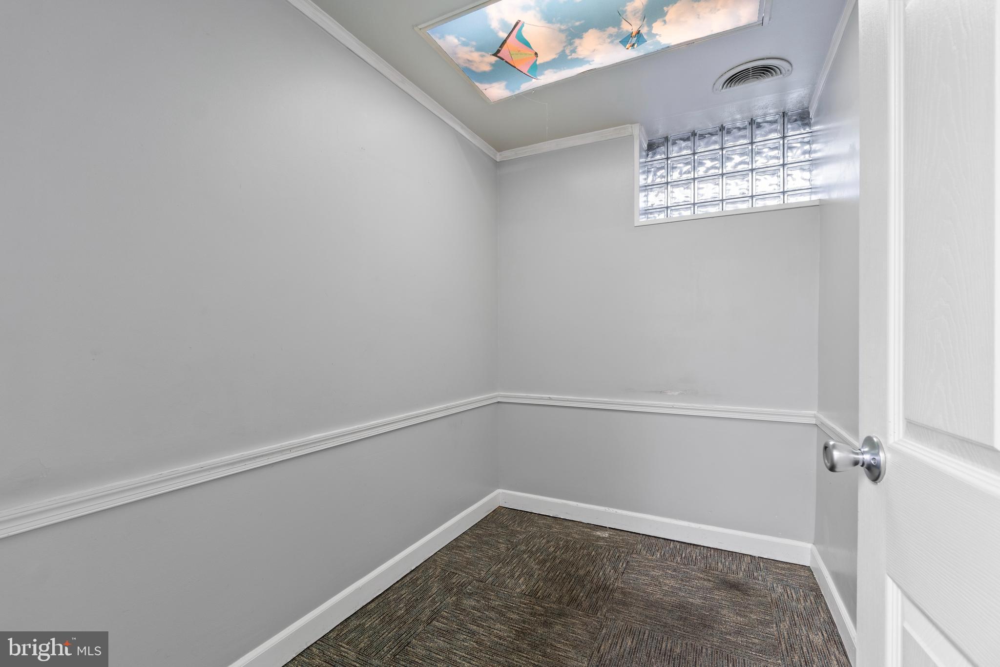 MOUNT VERNON - Commercial Sale