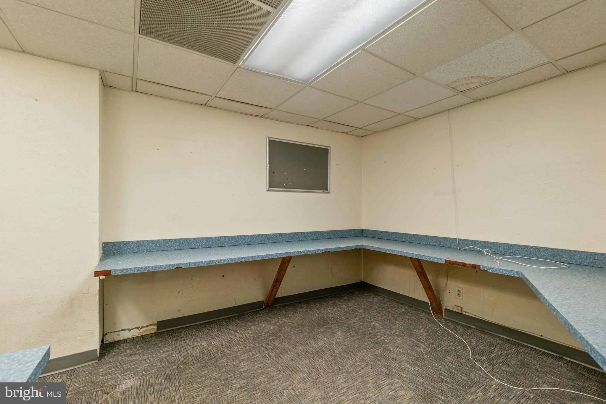 MOUNT VERNON - Commercial Sale