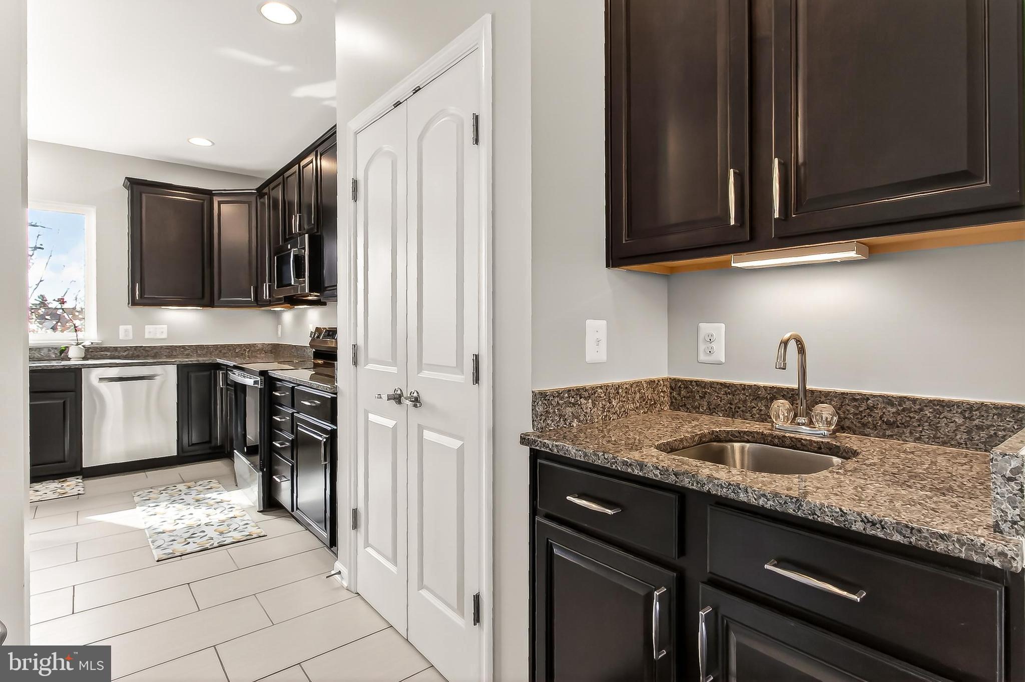 RESERVE AT SOUTH RIDING - Residential