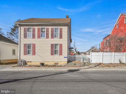 Photo of 34 W Stiegel Street, Manheim, PA 17545 (MLS # PALA2044002)