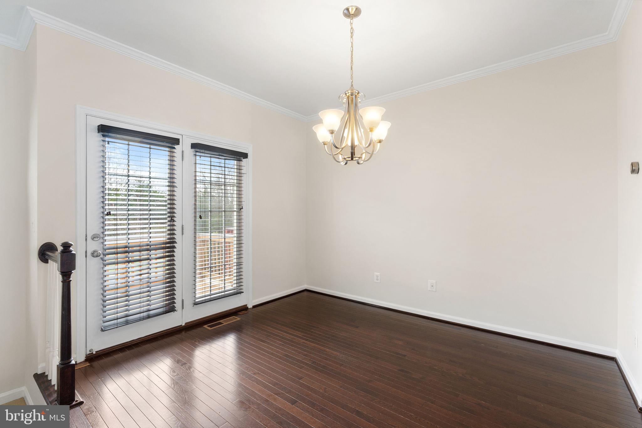 SIGNATURE AT BROADLANDS - Residential Lease