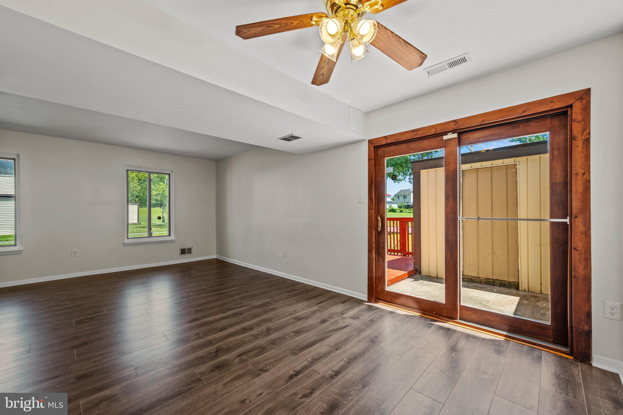 89 KING HENRY CIRCLE 89