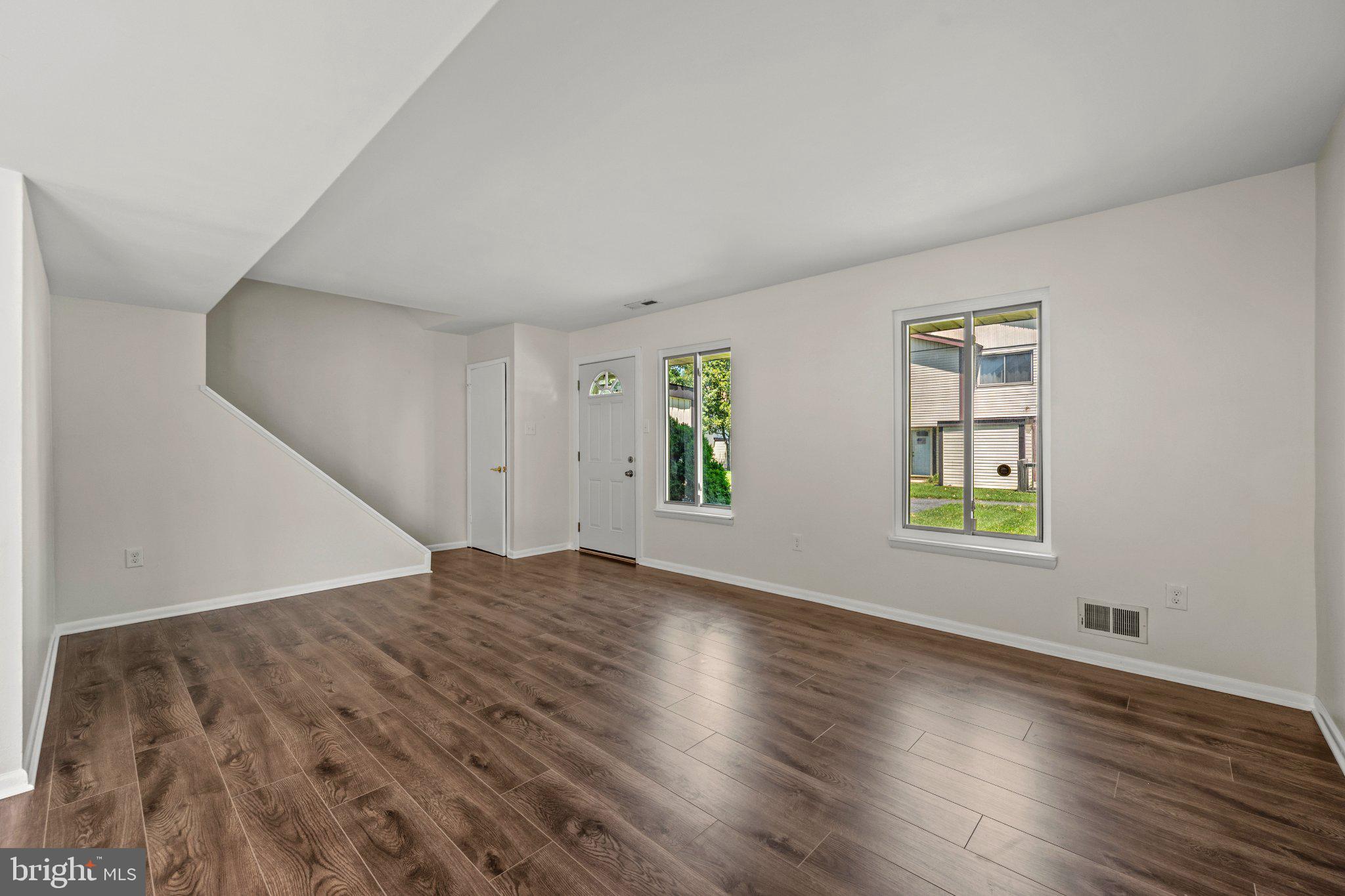 89 KING HENRY CIRCLE 89
