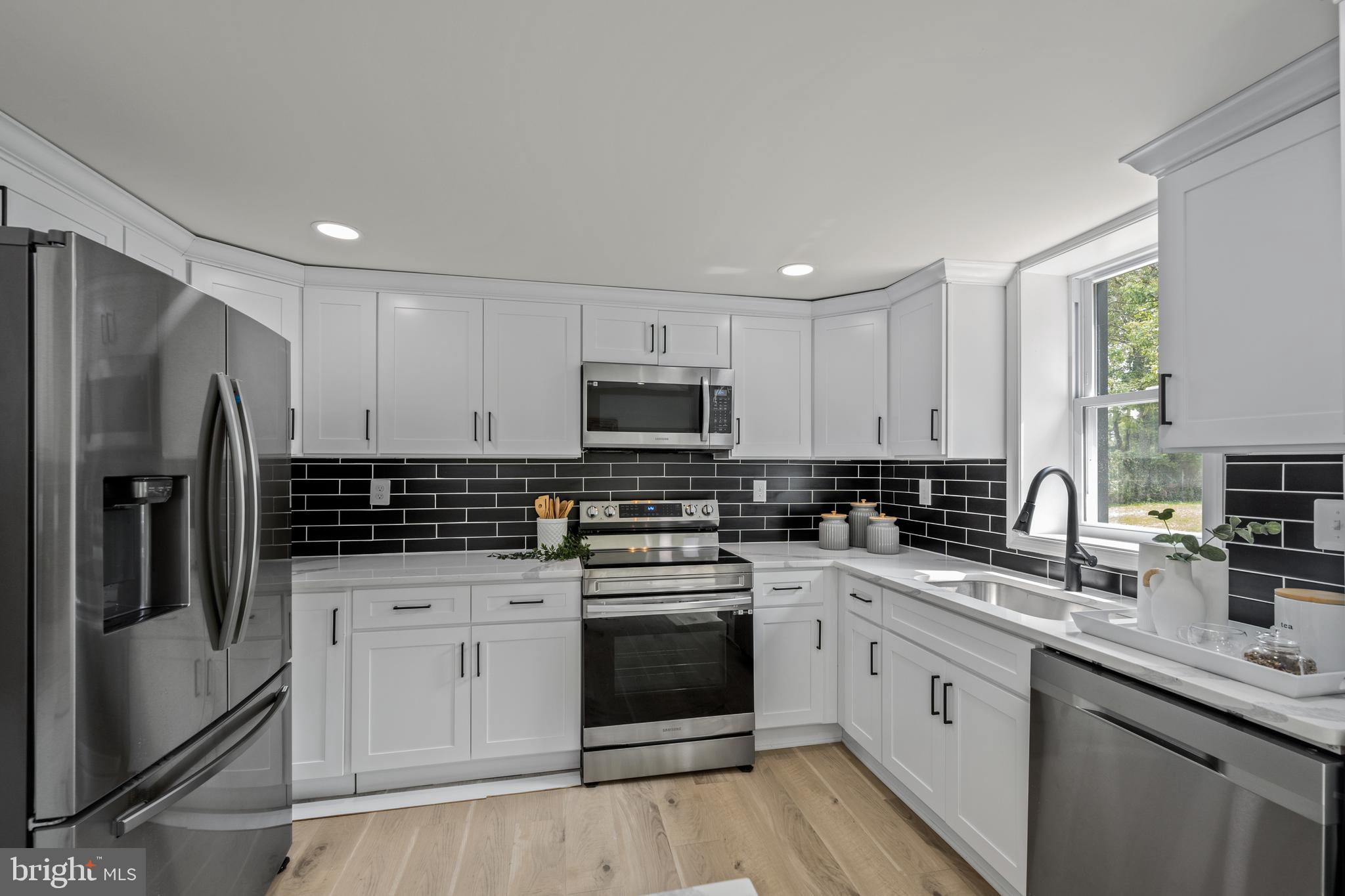 PERRY HALL - Residential Lease