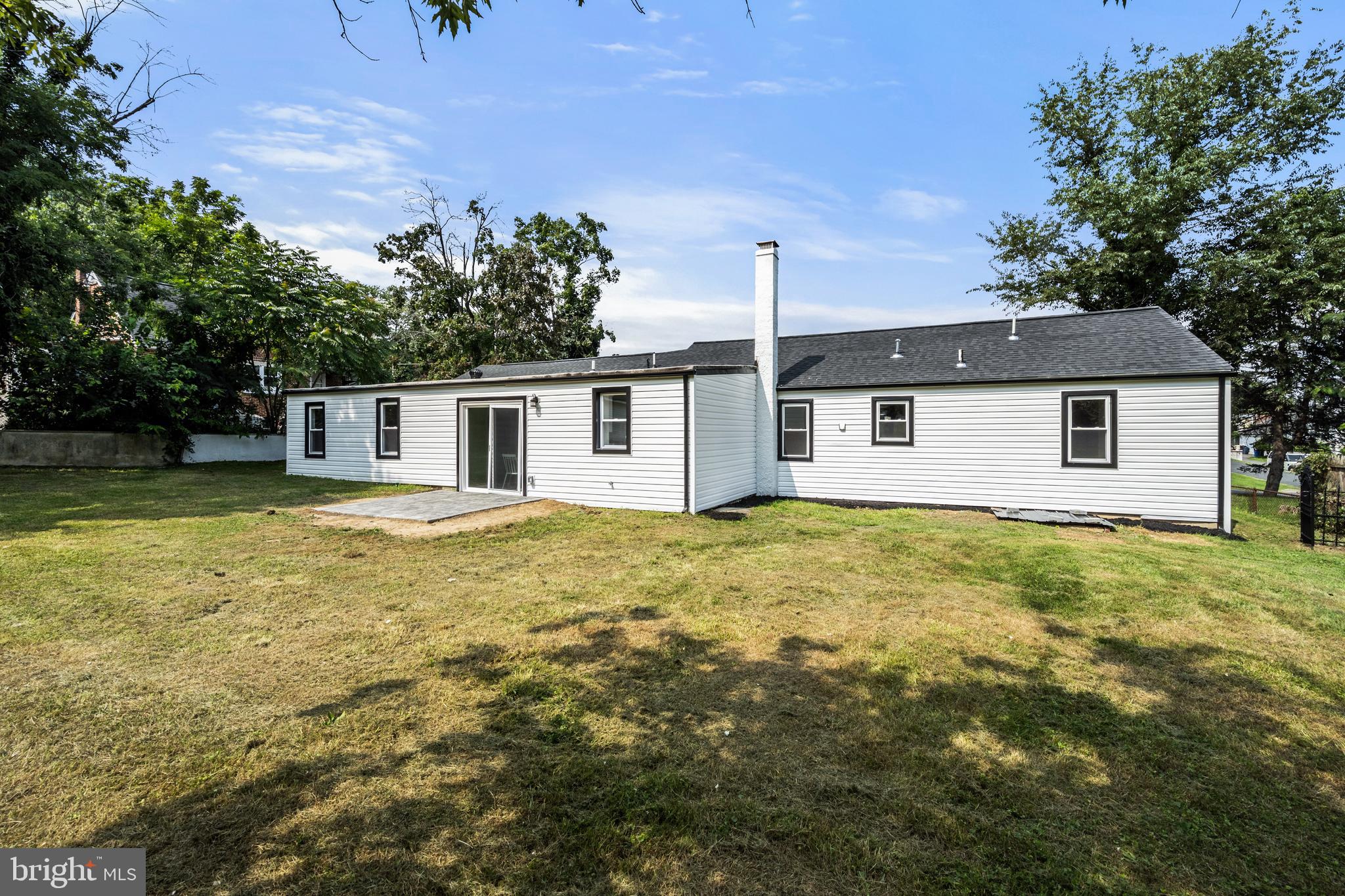 PERRY HALL - Residential Lease