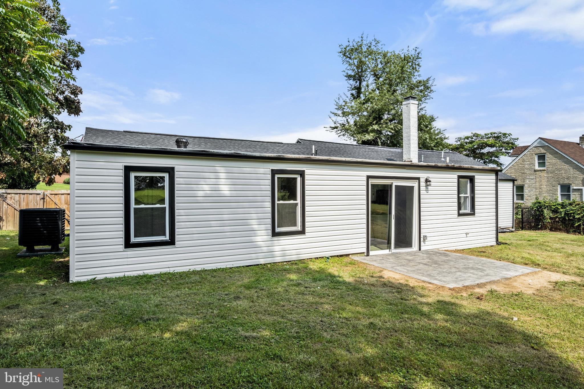 PERRY HALL - Residential Lease