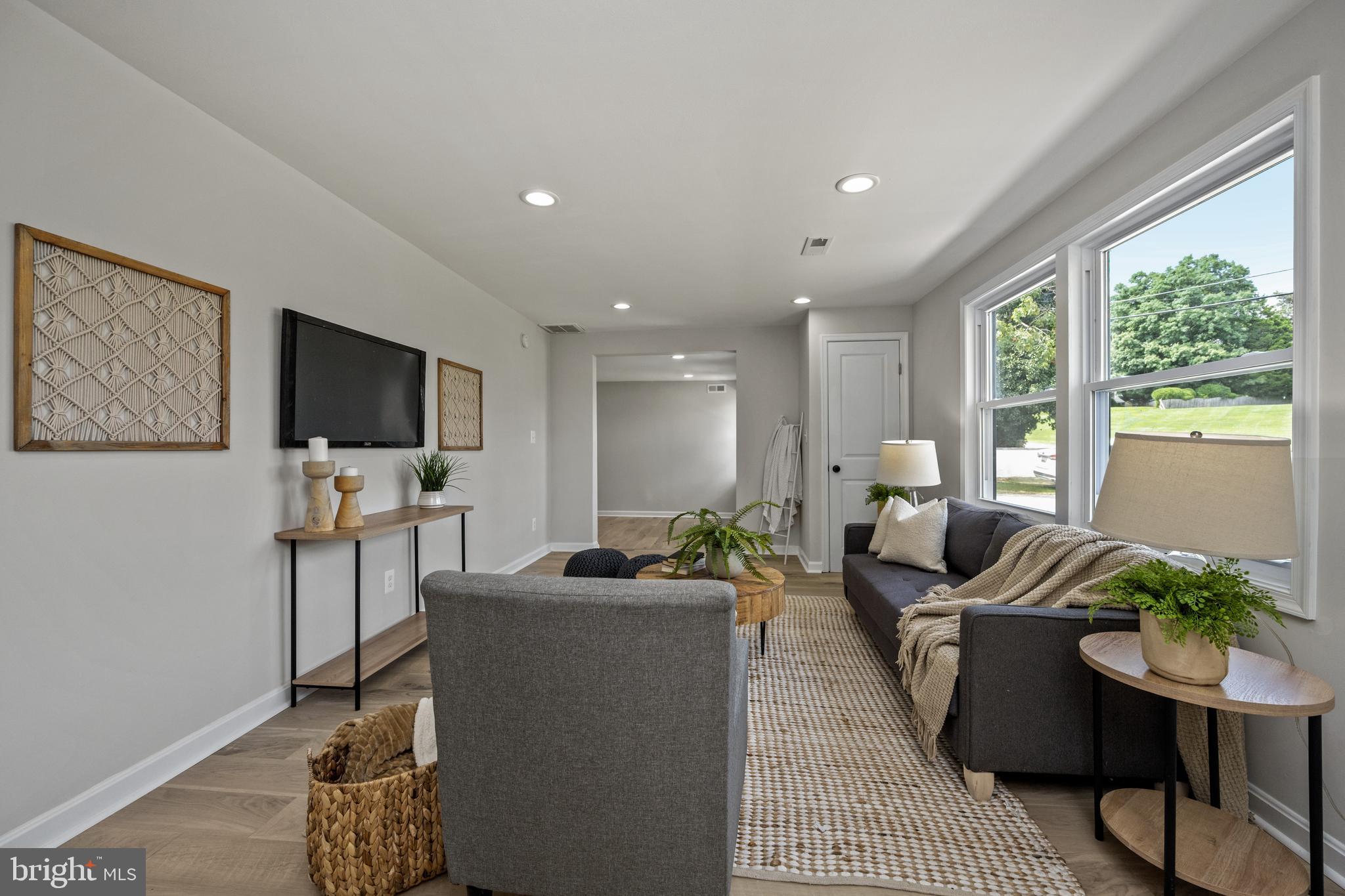 PERRY HALL - Residential Lease