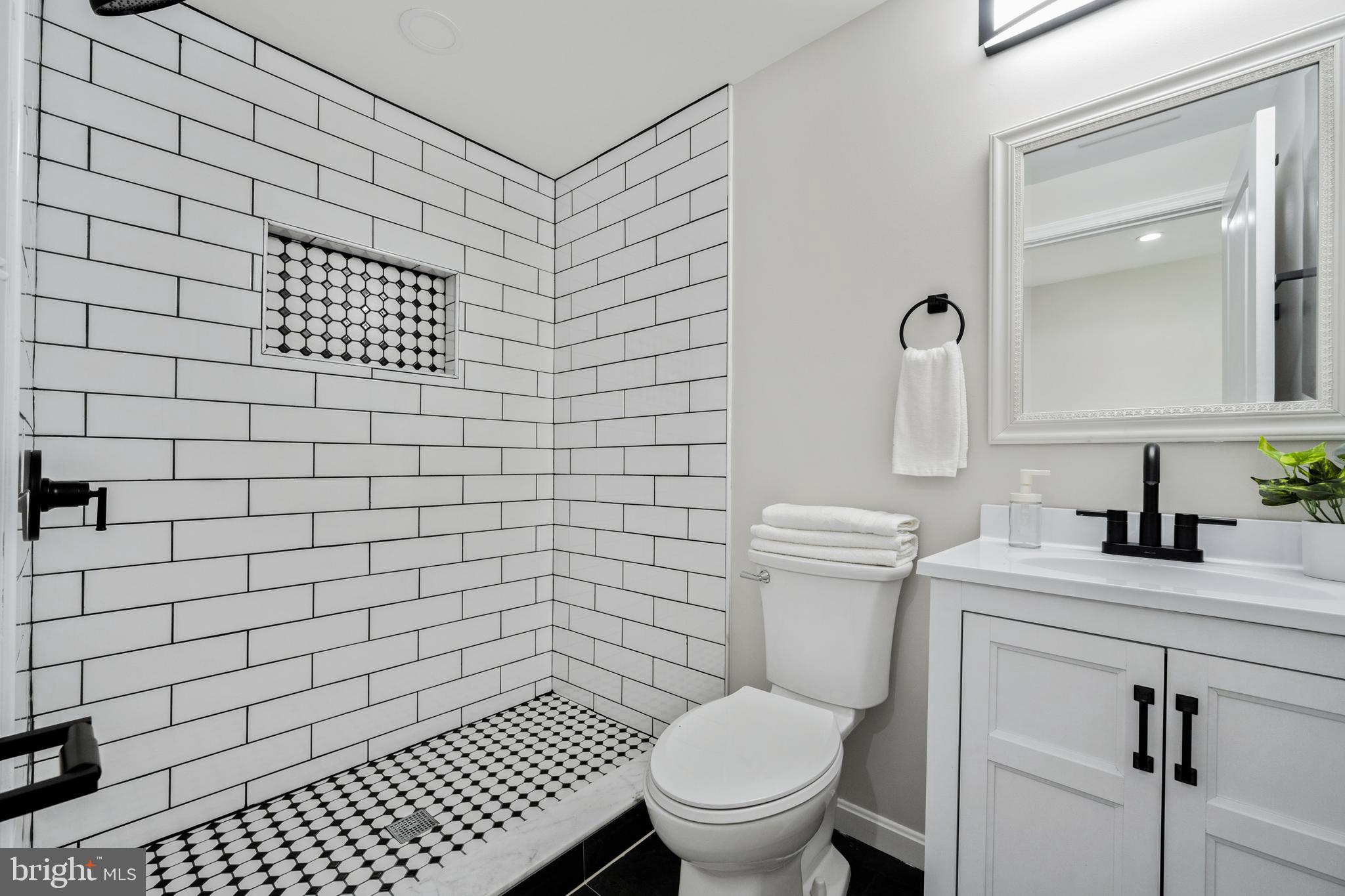 PERRY HALL - Residential Lease