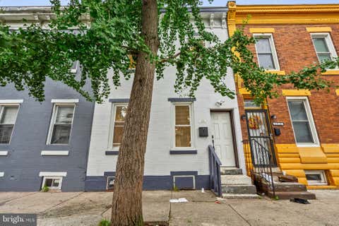 Townhouse For Sale - 1908 N Croskey Street<br/> PHILADELPHIA, PA 19121