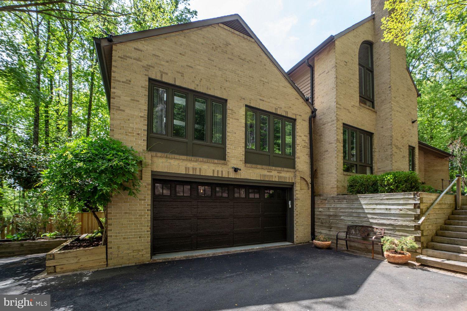 THE PALISADES - Residential