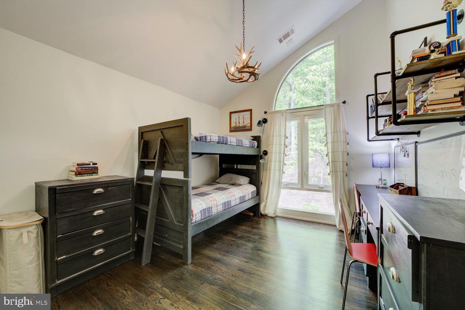 THE PALISADES - Residential