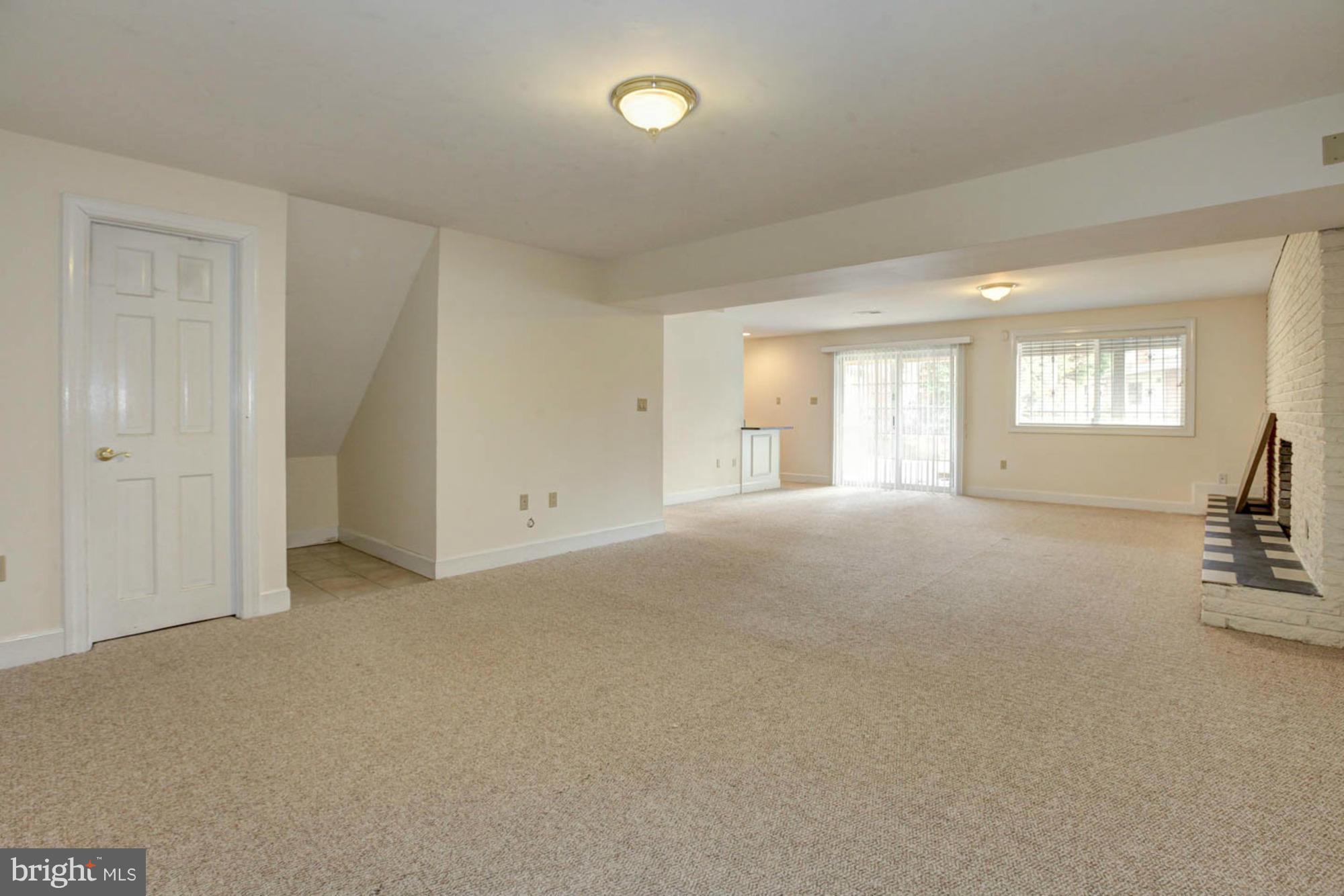 FERNWOOD - Residential Lease