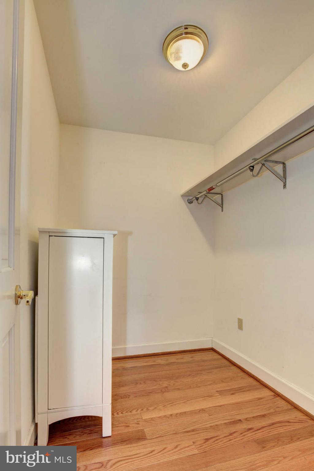 FERNWOOD - Residential Lease