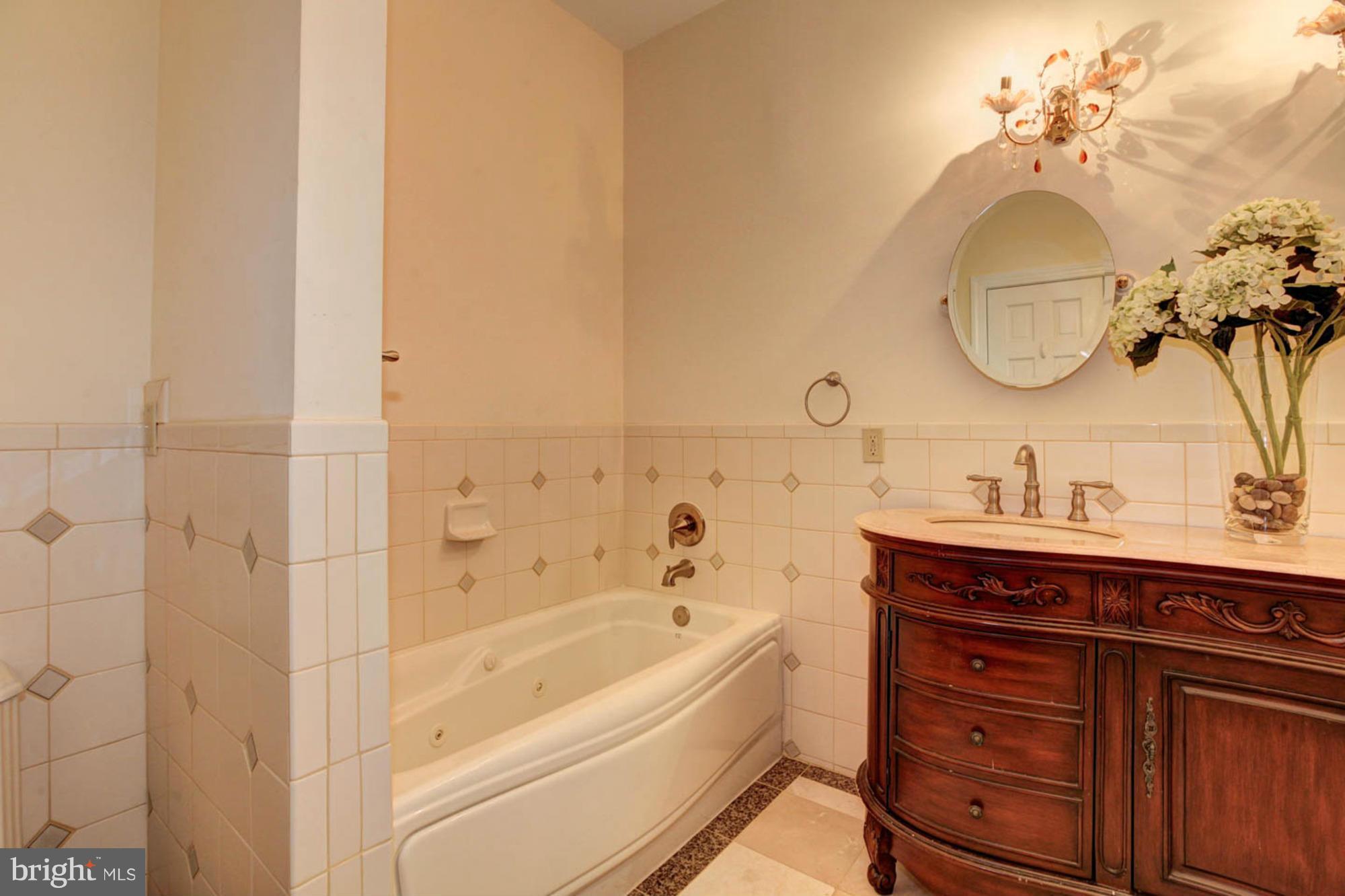 FERNWOOD - Residential Lease