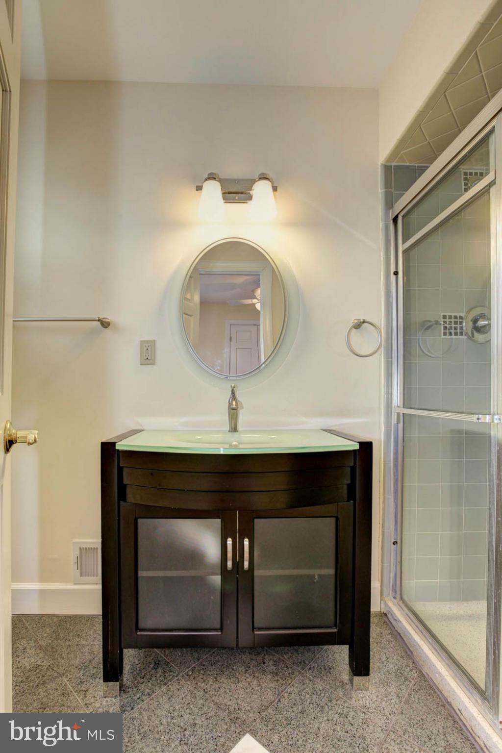 FERNWOOD - Residential Lease