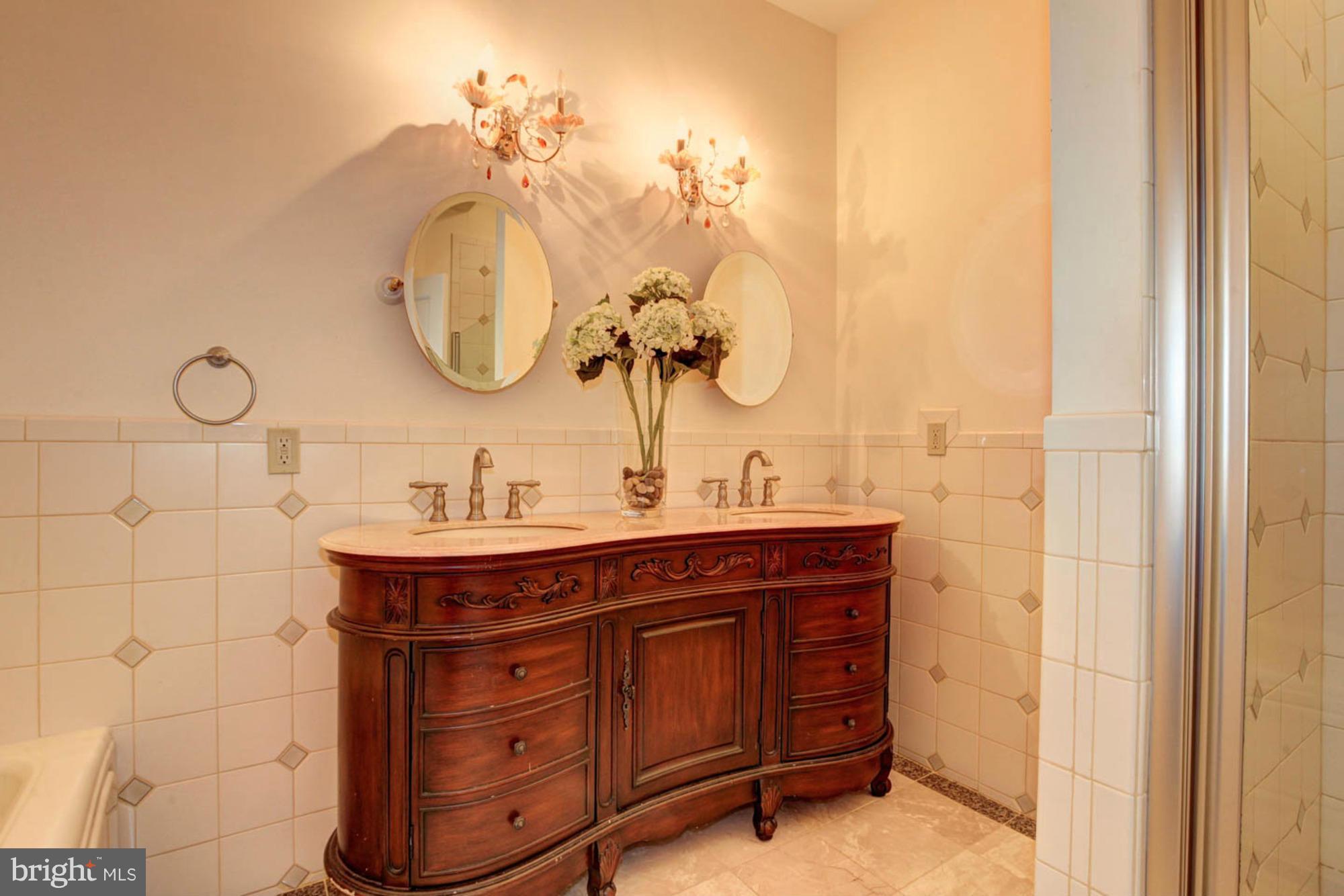 FERNWOOD - Residential Lease