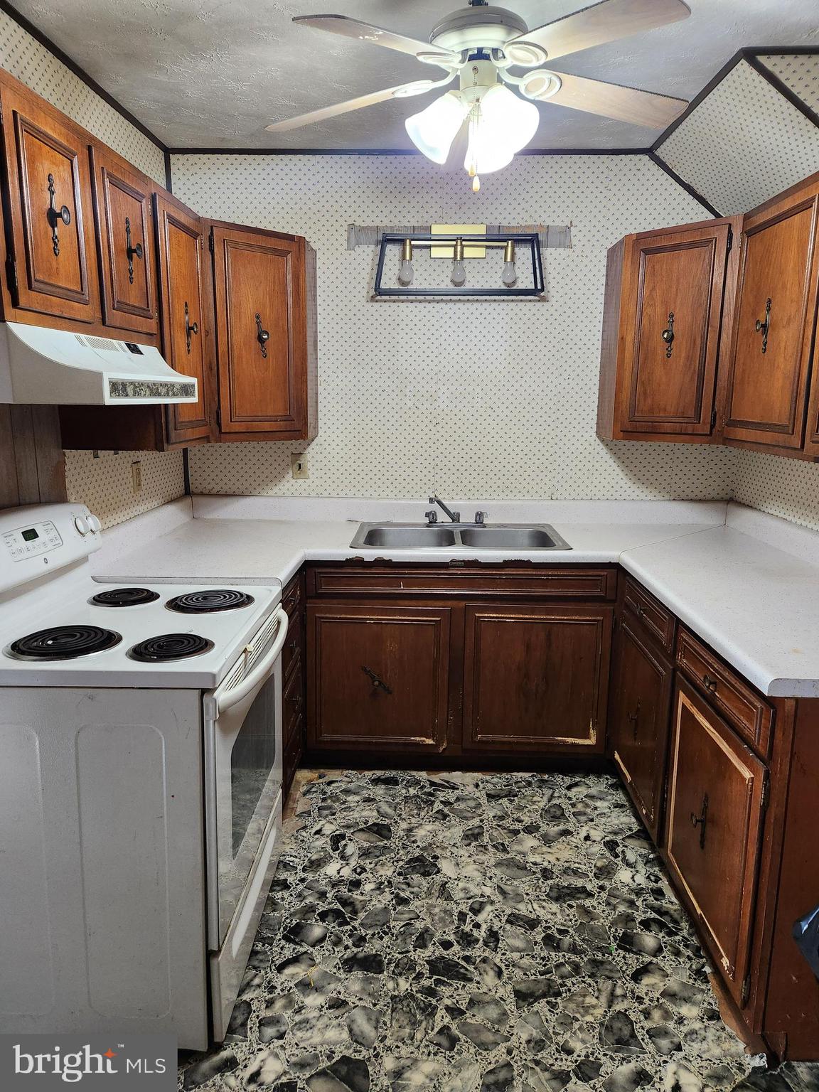 TERRA ALTA - Residential Lease