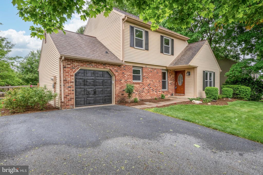 Photo of 2847 Nolt Road, Lancaster, PA 17601 (MLS # PALA2050452)