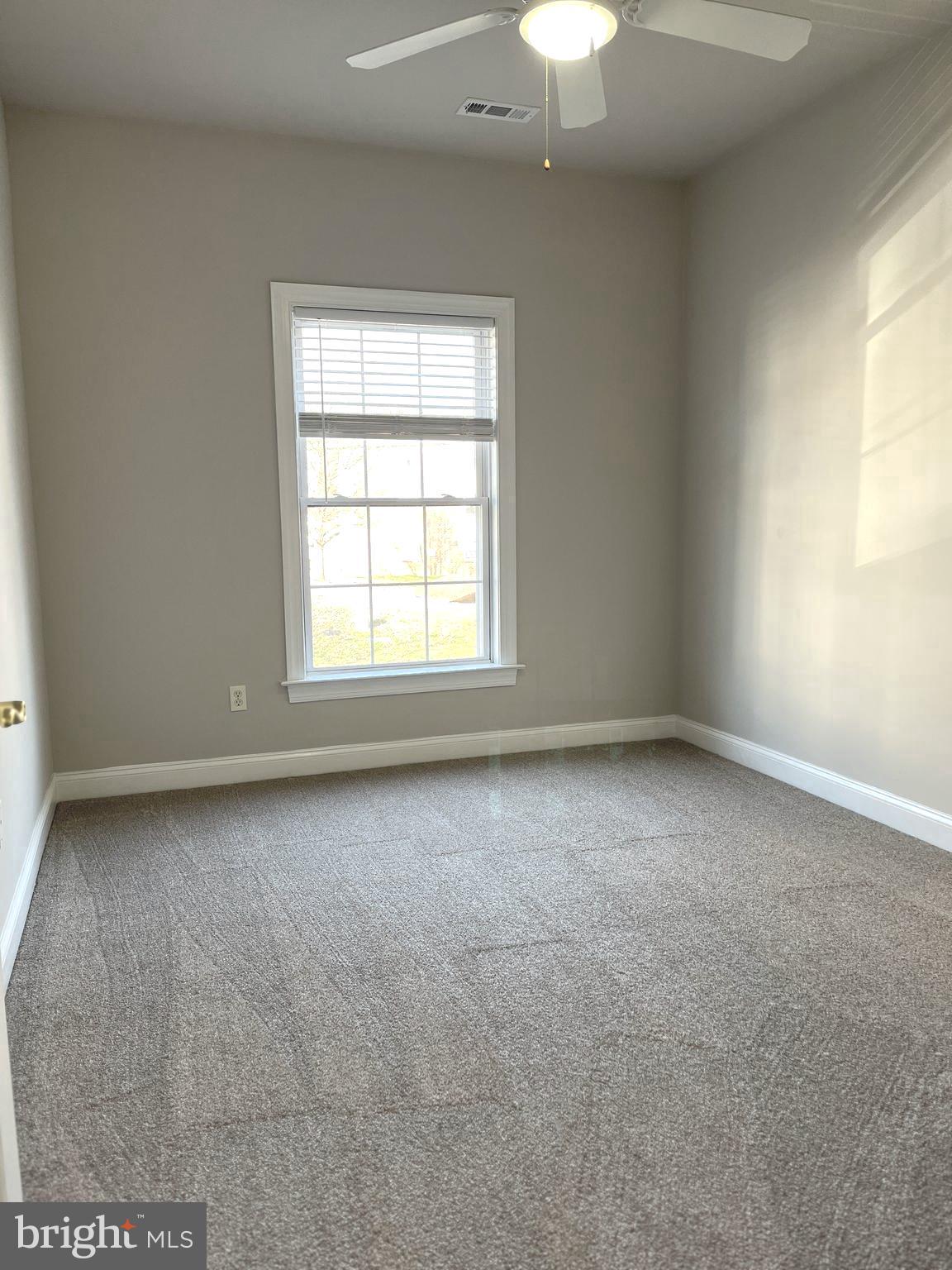 ROSE HILL ESTATES - Residential Lease