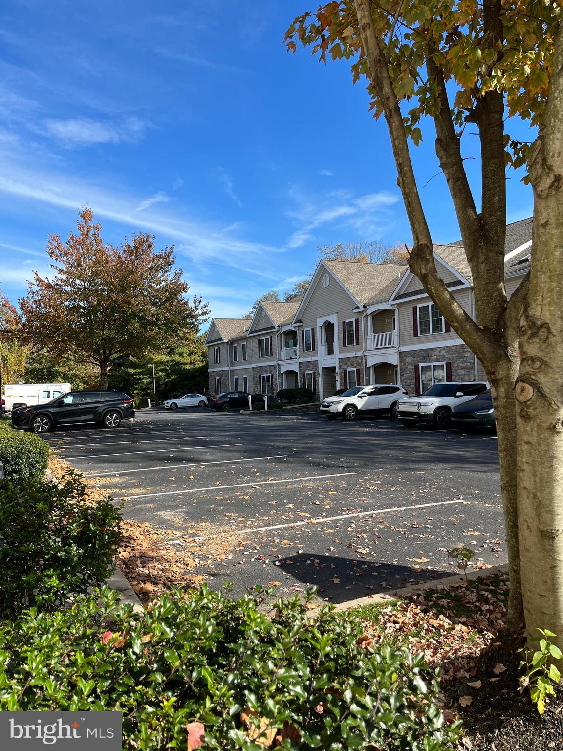 ROSE HILL ESTATES - Residential Lease