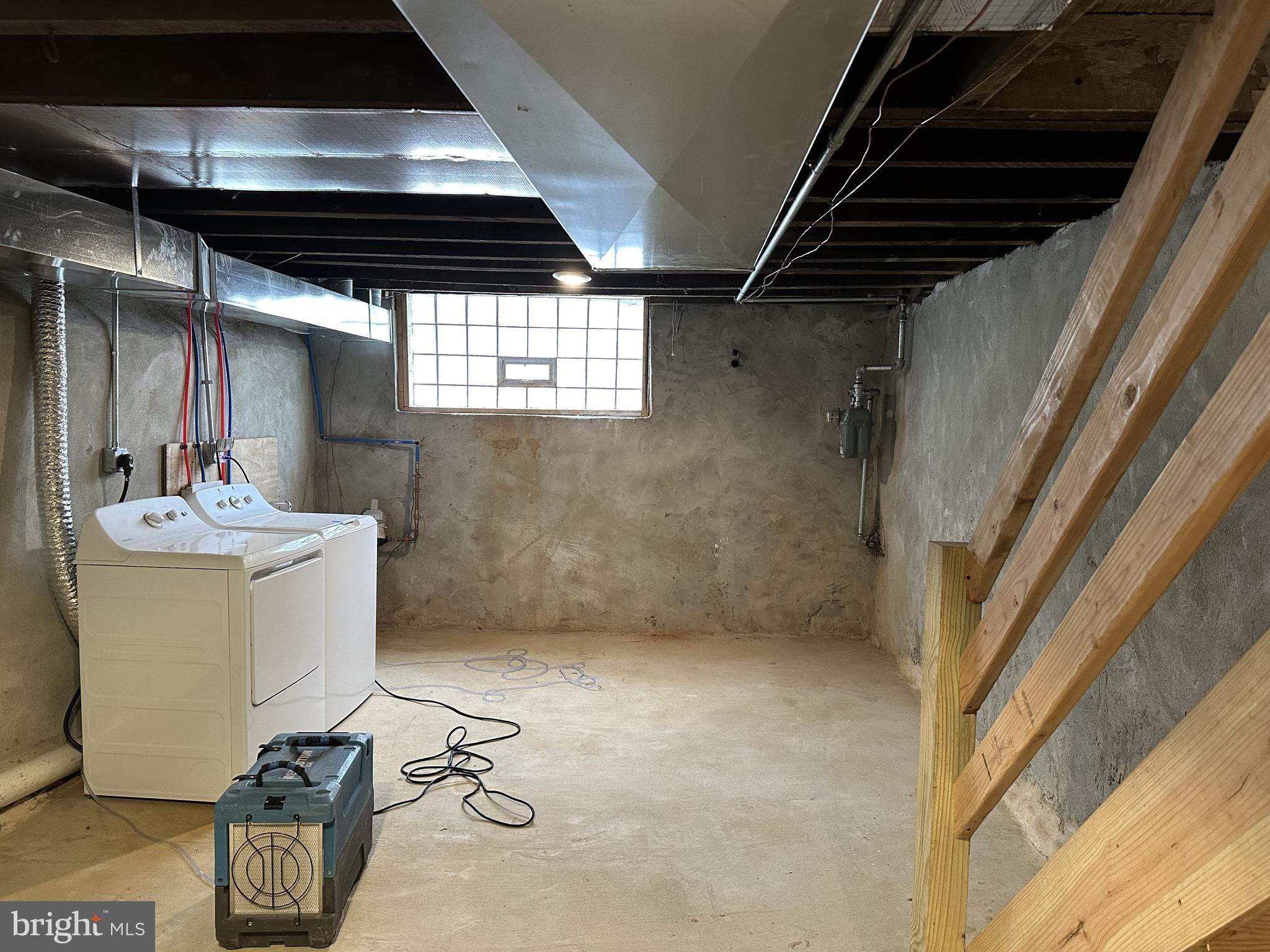 KENSINGTON - Residential Lease