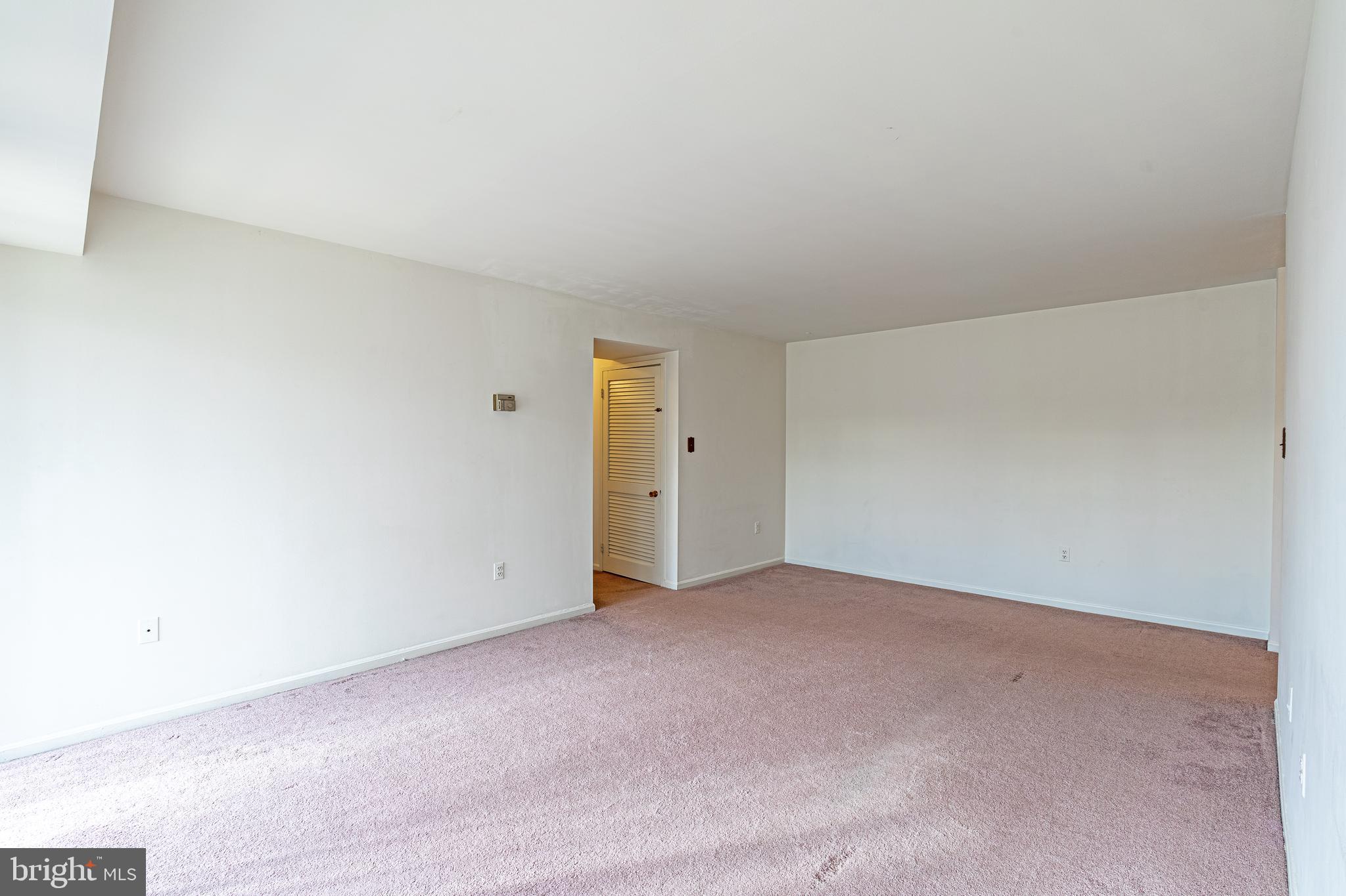 HAWTHORNE VILLAGE - Residential Lease