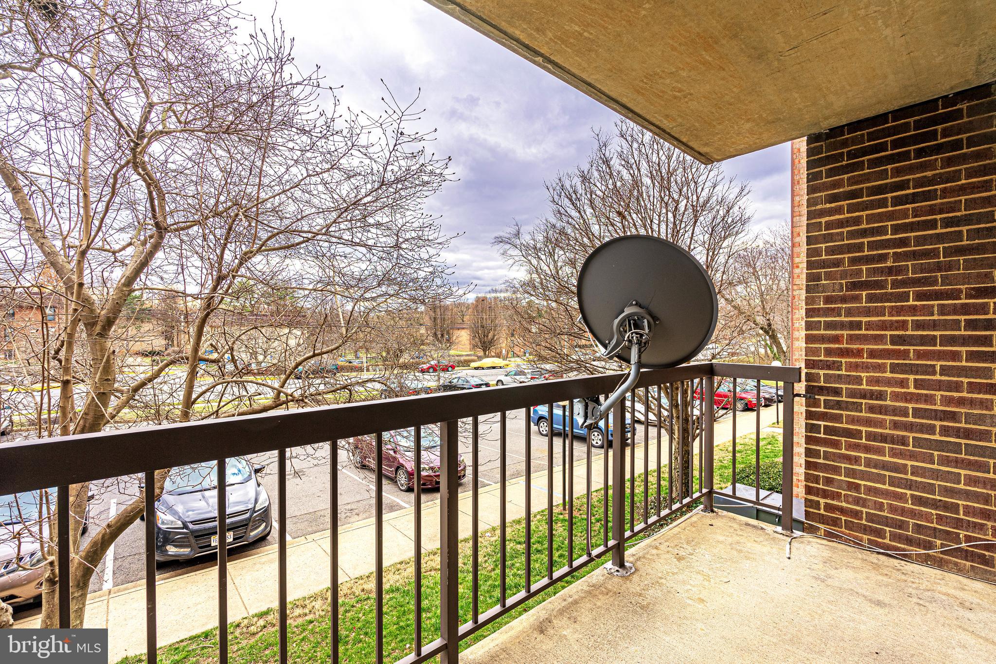 HAWTHORNE VILLAGE - Residential Lease