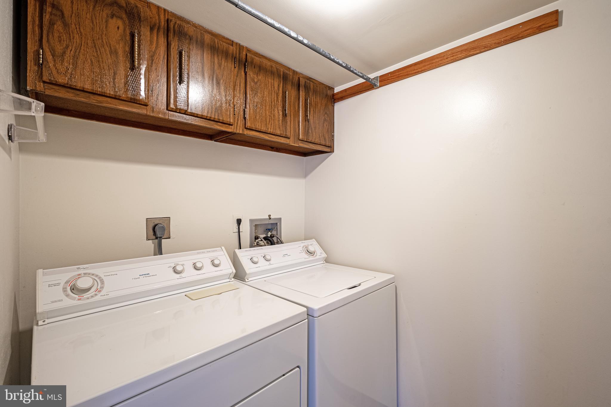 HAWTHORNE VILLAGE - Residential Lease