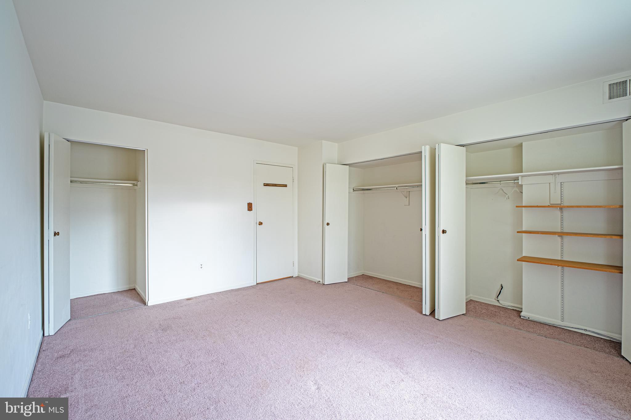 HAWTHORNE VILLAGE - Residential Lease