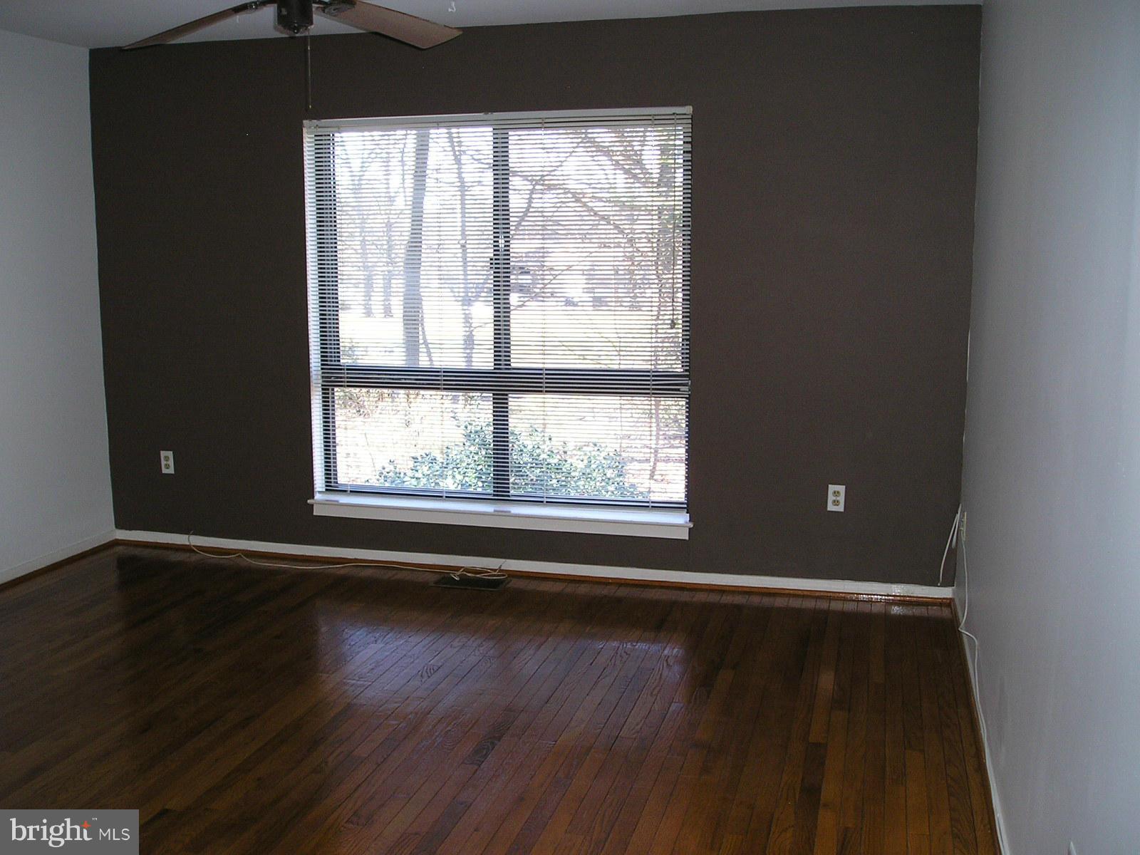 RESTON - Residential Lease