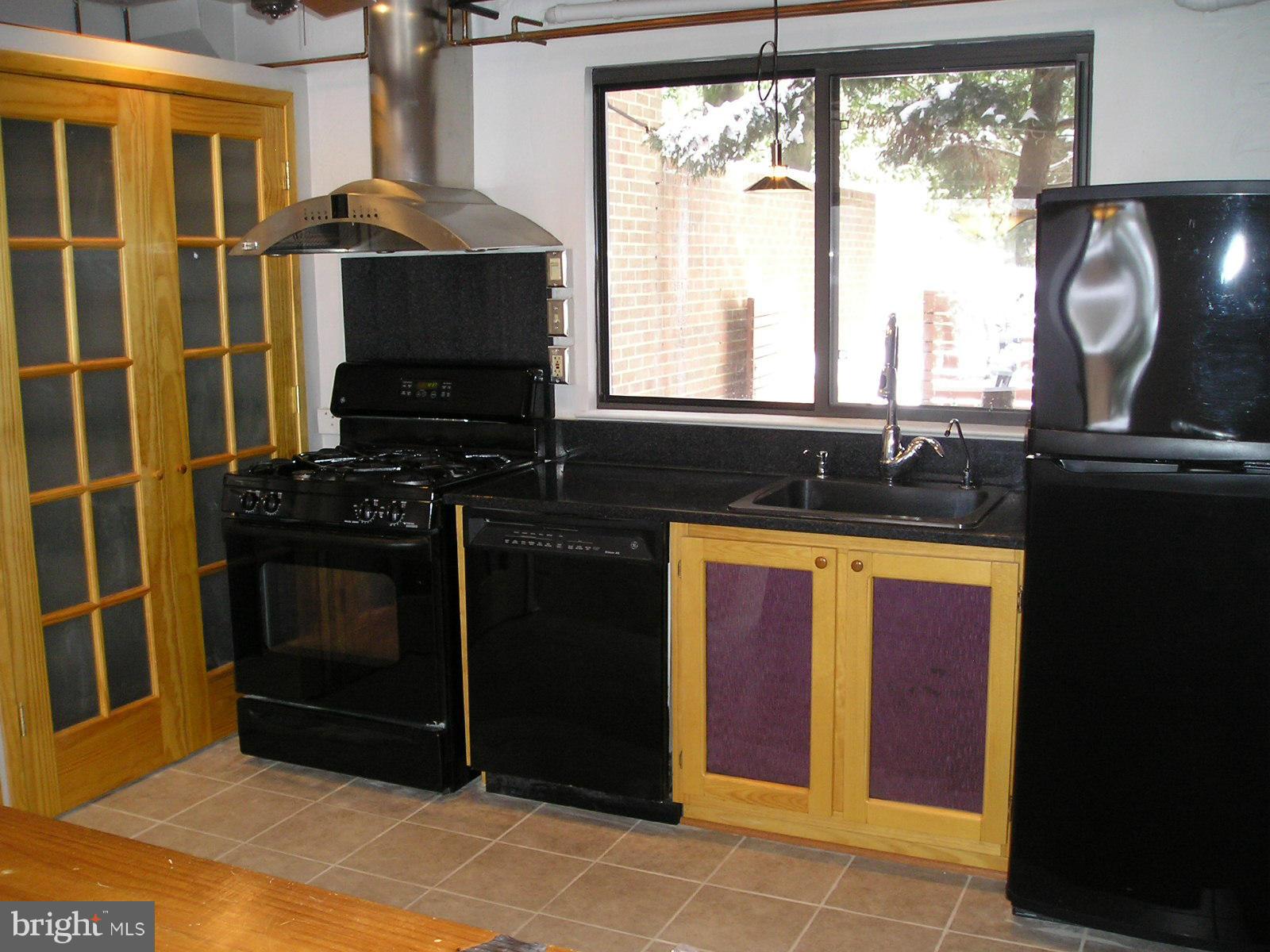 RESTON - Residential Lease