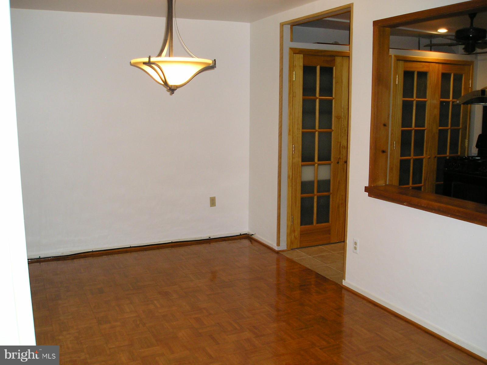 RESTON - Residential Lease