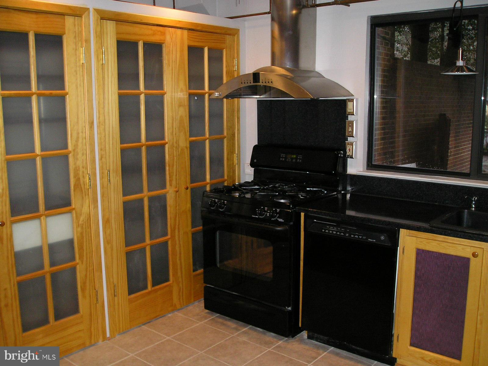 RESTON - Residential Lease