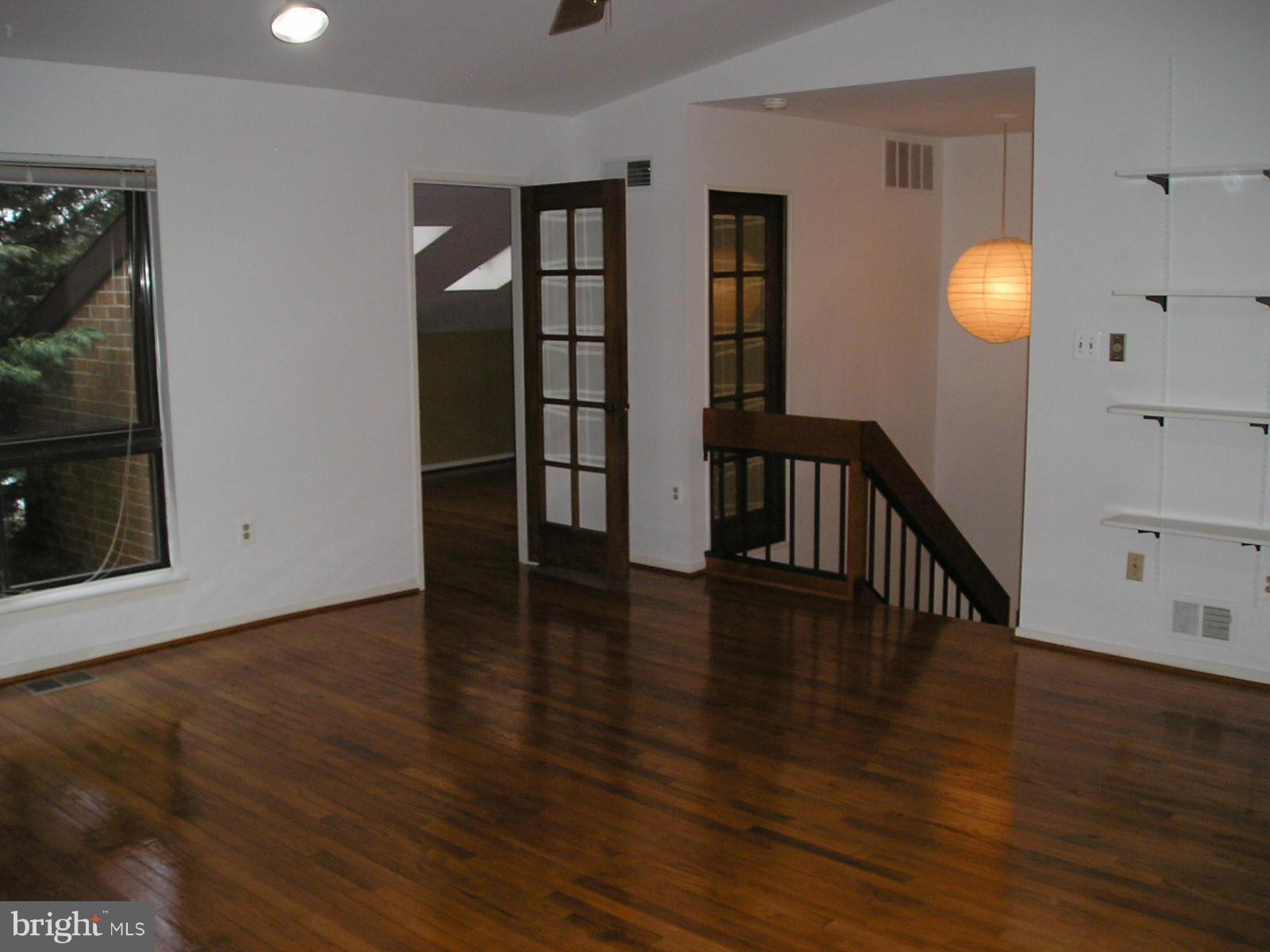 RESTON - Residential Lease